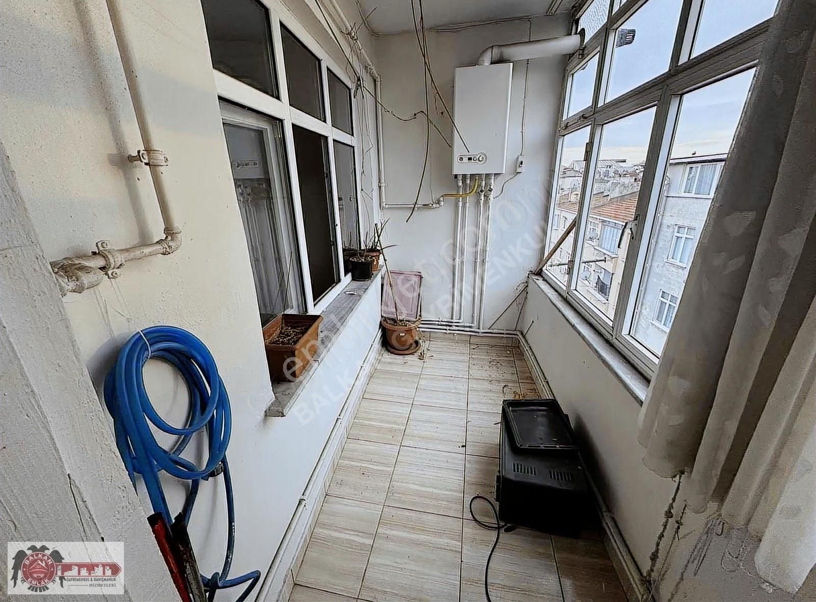 Bayrampaşa Orta Mahallede Arsa Tapulu 85 M² Net 2+1 Satılık - Görsel 3