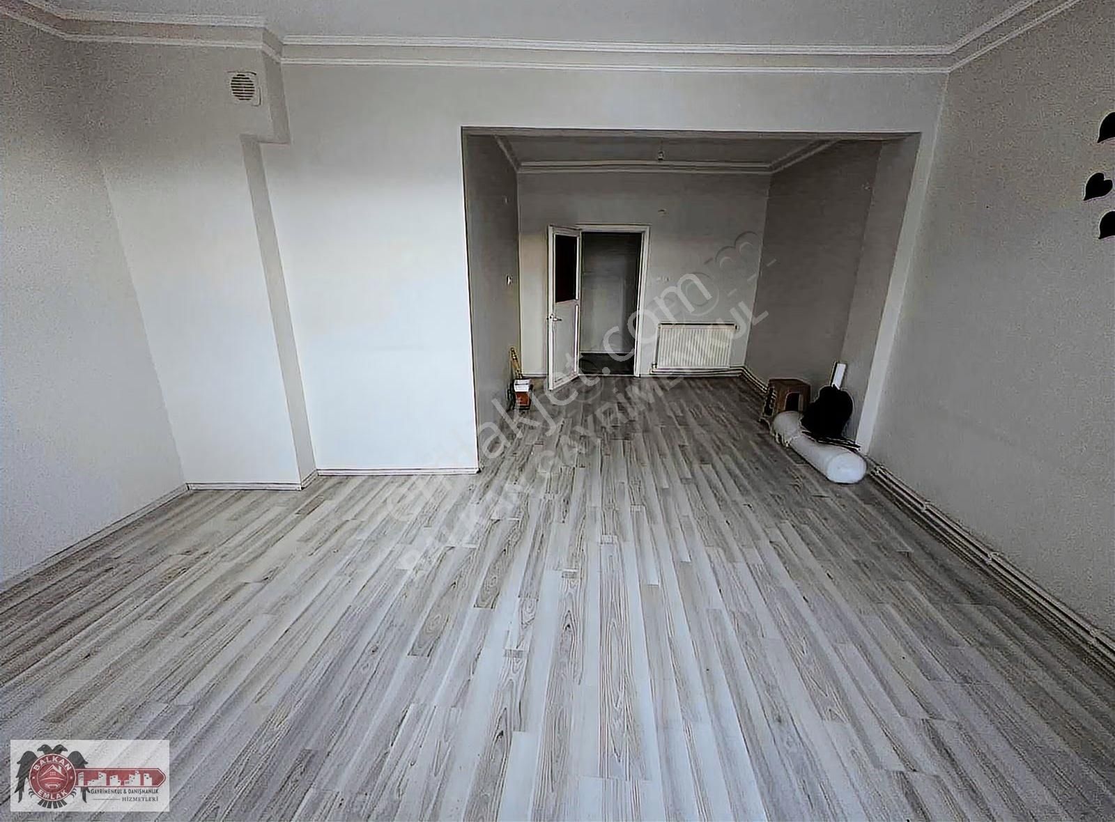 Bayrampaşa Orta Mahallede Arsa Tapulu 85 M² Net 2+1 Satılık - Görsel 8