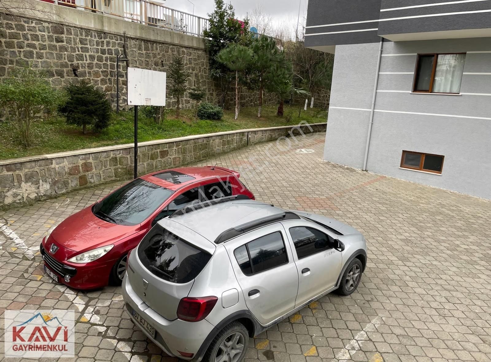 Aydınlıkevlerde Site İçinde Satılık Daire / Kavi Gayrimenkulden - Görsel 16