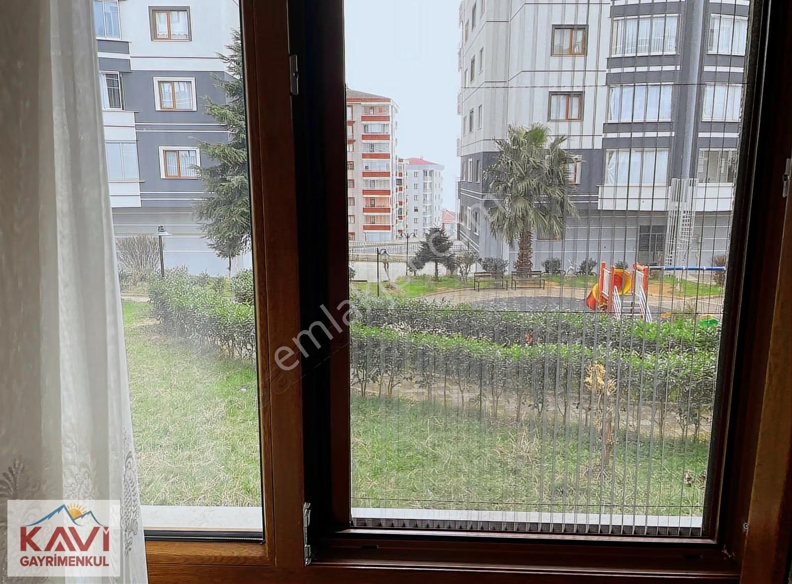 Aydınlıkevlerde Site İçinde Satılık Daire / Kavi Gayrimenkulden - Görsel 12