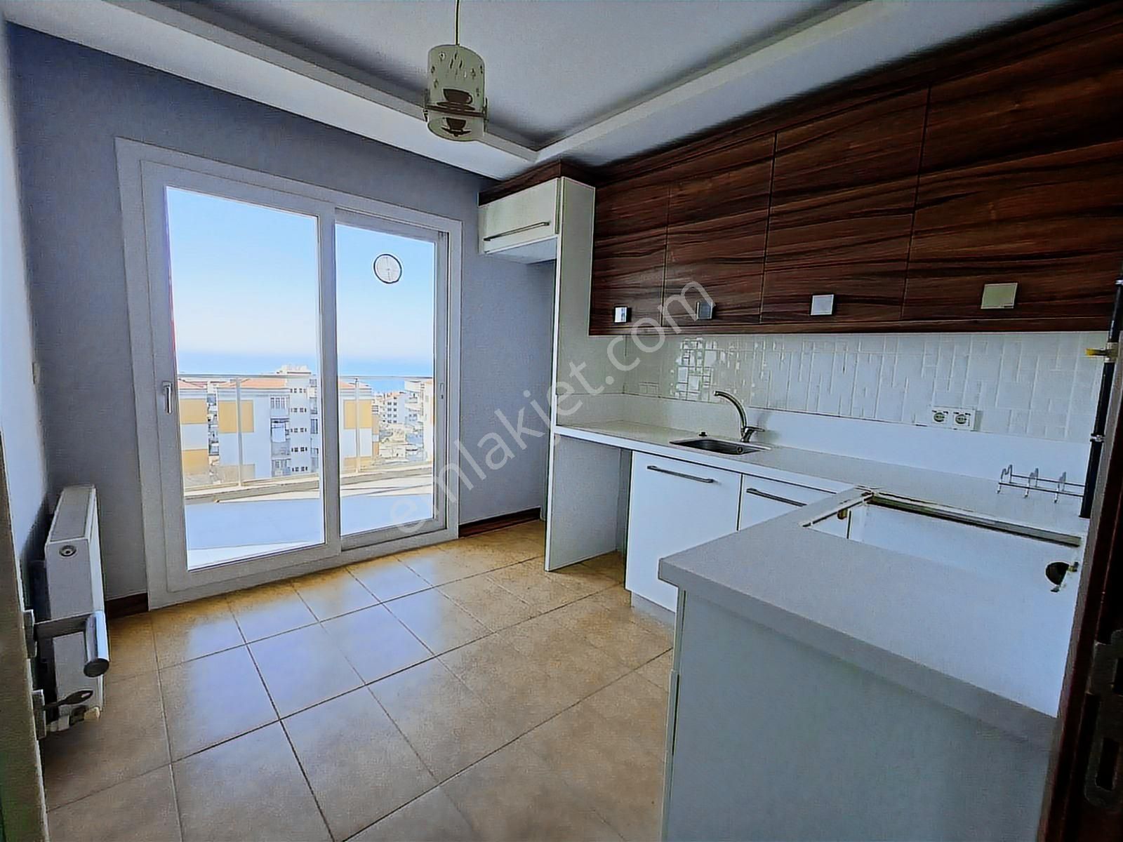 Kuşadası Ege Mahallesi Havuzlu Sitede Manzaralı Dubleks Daire - Görsel 26