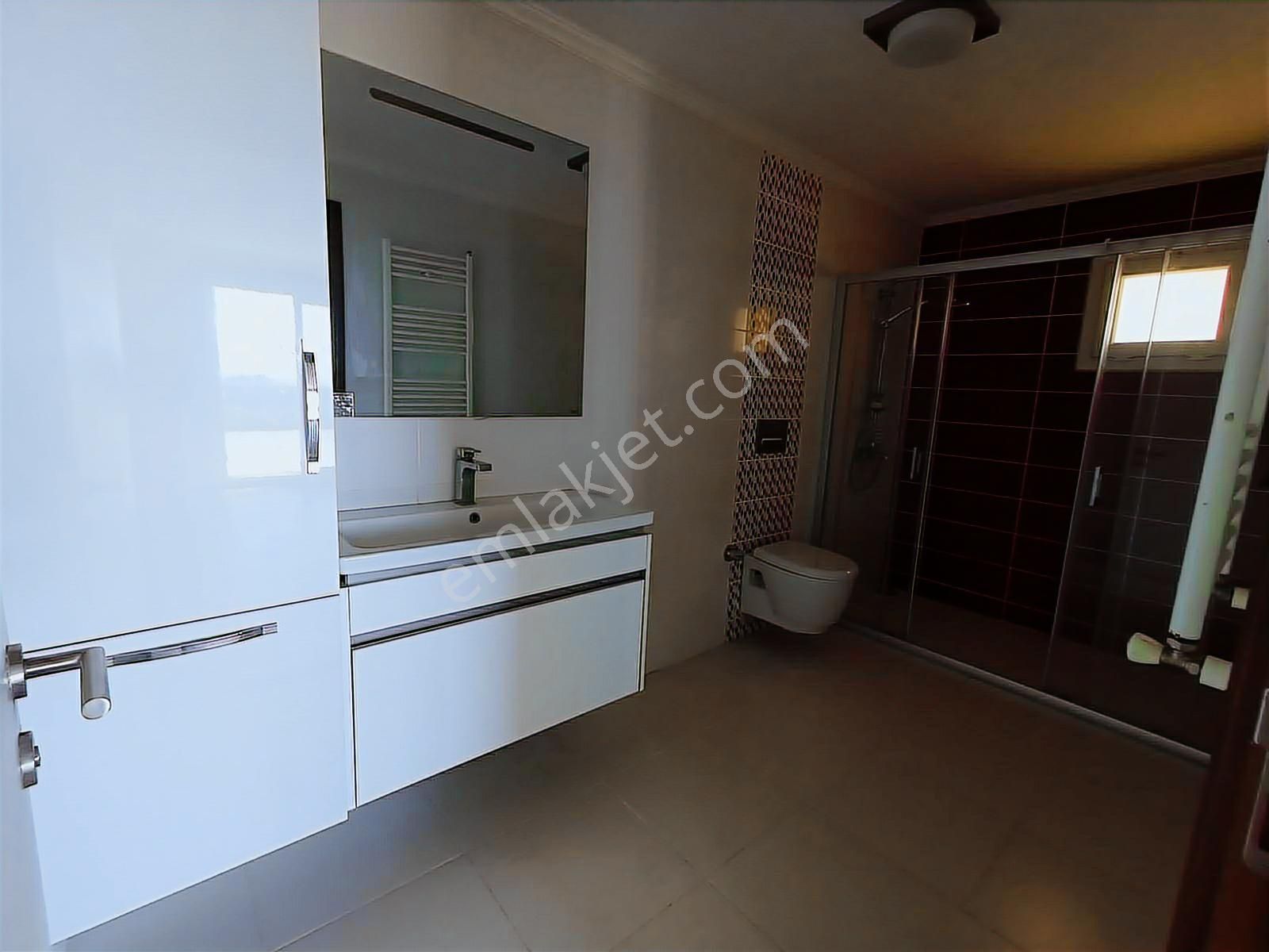 Kuşadası Ege Mahallesi Havuzlu Sitede Manzaralı Dubleks Daire - Görsel 28