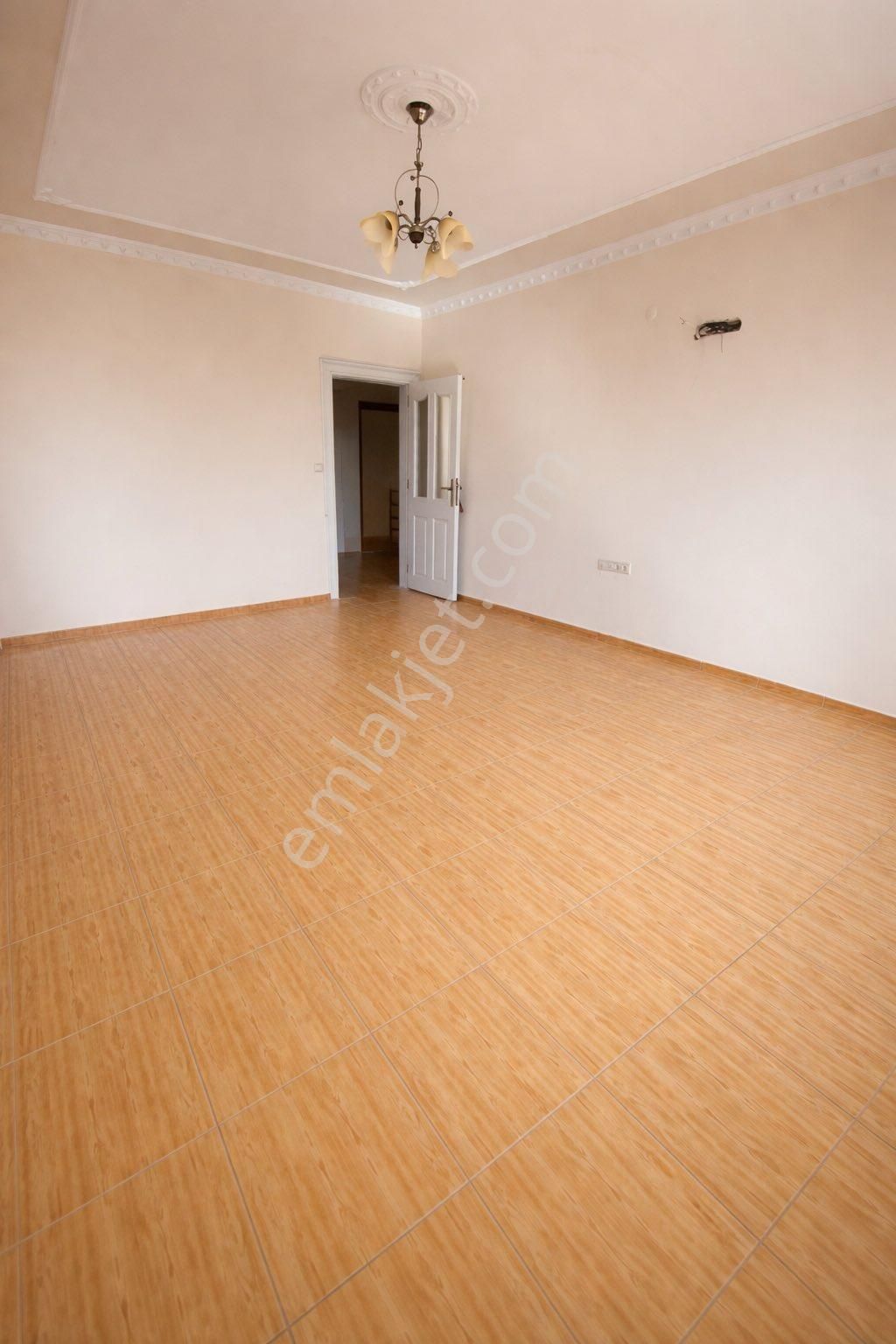 Örnek Mahallesinde Kiralık Geniş 3+1 - Görsel 3