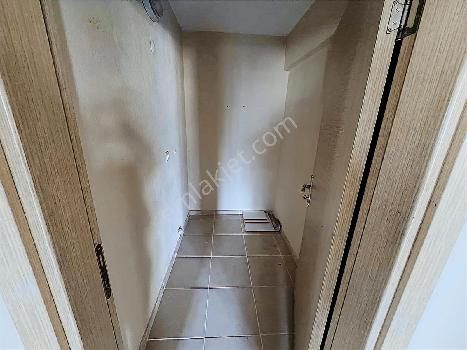 Fatih Mah. Bostan Cafe Civarı Doğalgazlı 3+1 Daire - Görsel 24