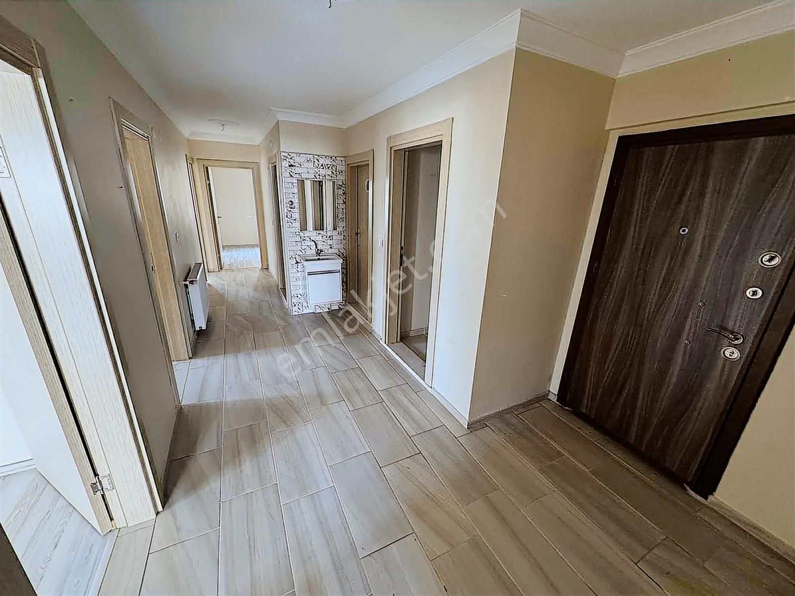 Fatih Mah. Bostan Cafe Civarı Doğalgazlı 3+1 Daire - Görsel 3