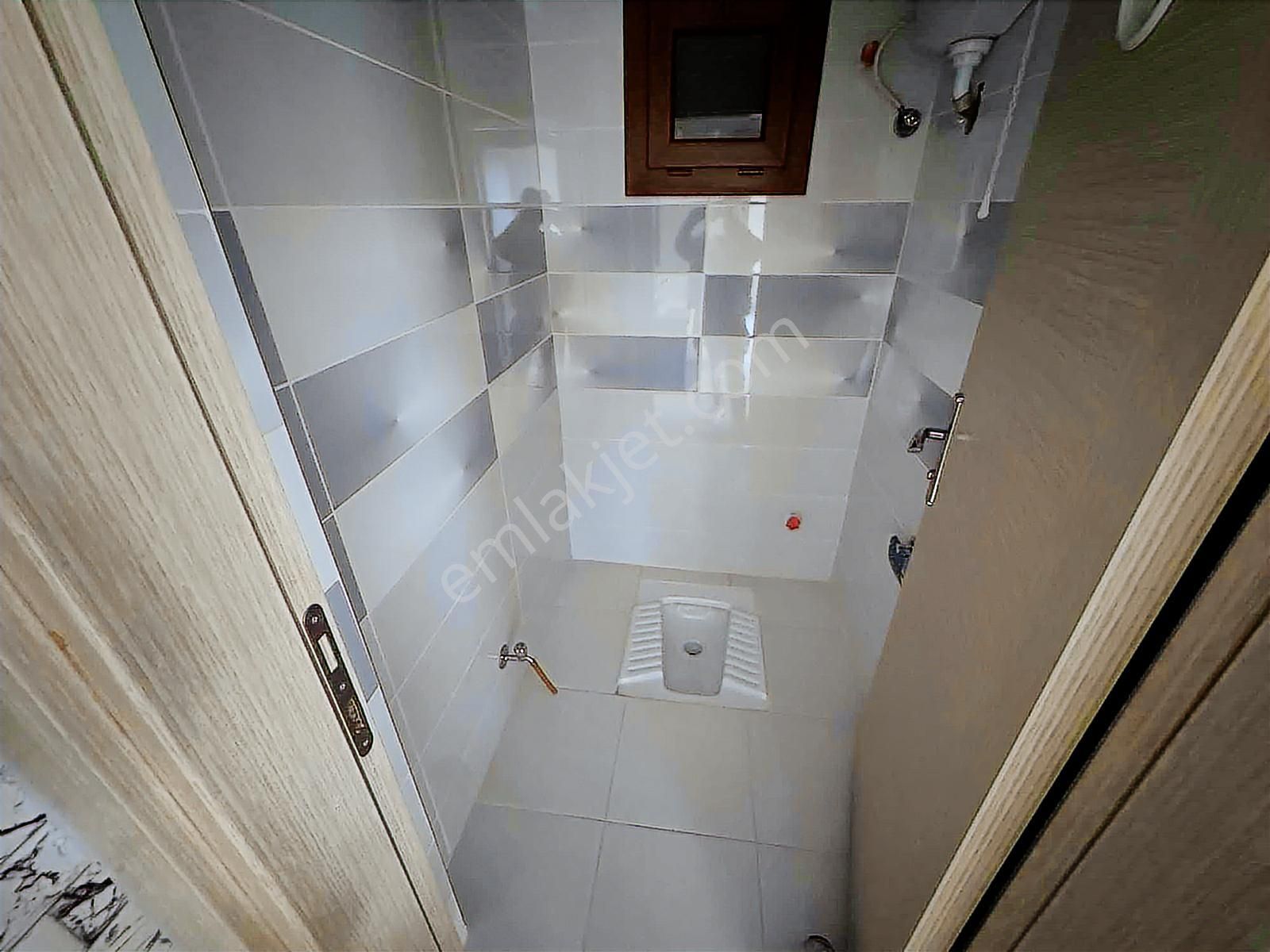 Fatih Mah. Bostan Cafe Civarı Doğalgazlı 3+1 Daire - Görsel 23