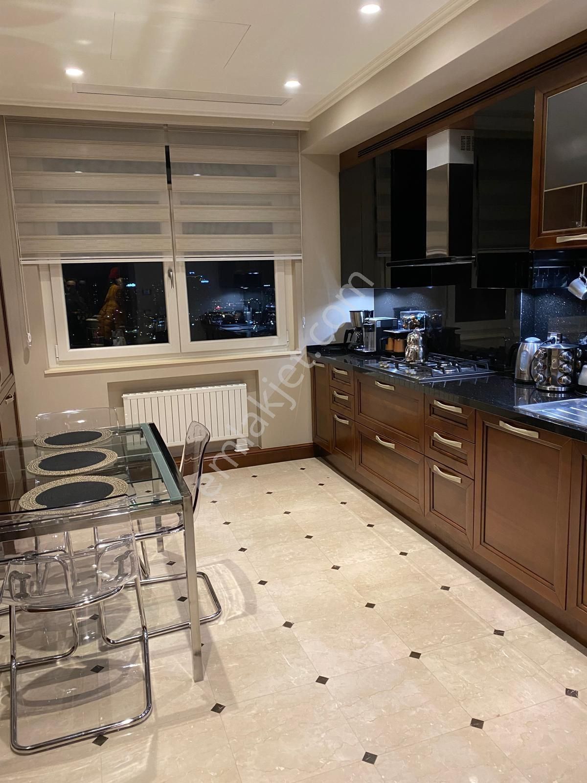 Emaar Square Resıdence 4+1 Manzaralı 175m2 Klasık Blok’da Satılık Daire - Görsel 5