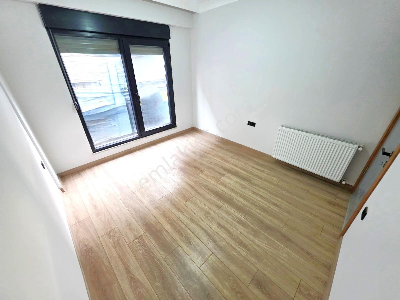 Aygül'den Akçay'da Keyifli Oturumuyla Şık Tasarımlı Denize Yakın Mesafede Ara Kat 1+1 Satılık Daire - Görsel 17