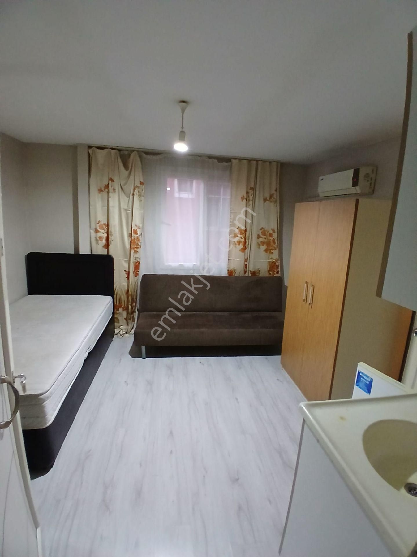 Baraj Yoluna Yürüme Mesefasinde Eşyalı 1+0