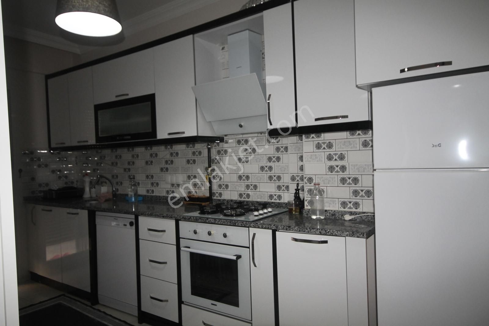Havuzlu Sitede Eşyalı 3+1 Kiralık Daire /serik Gedik Mah. - Görsel 3