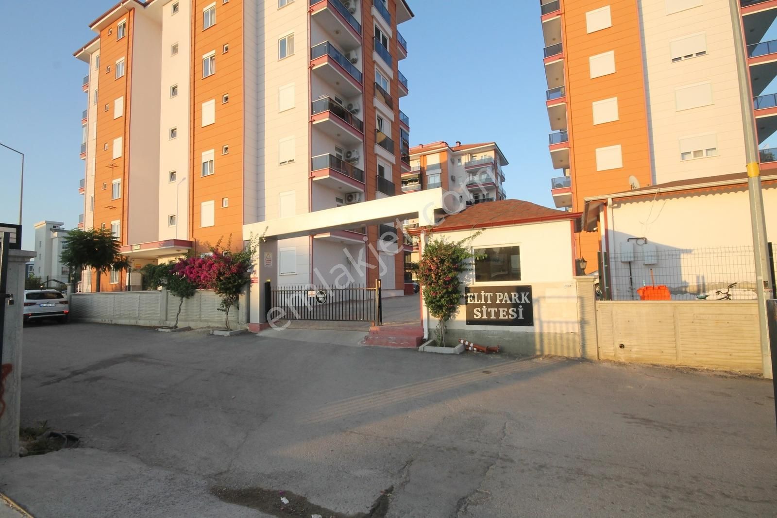 Havuzlu Sitede Eşyalı 3+1 Kiralık Daire /serik Gedik Mah. - Görsel 10