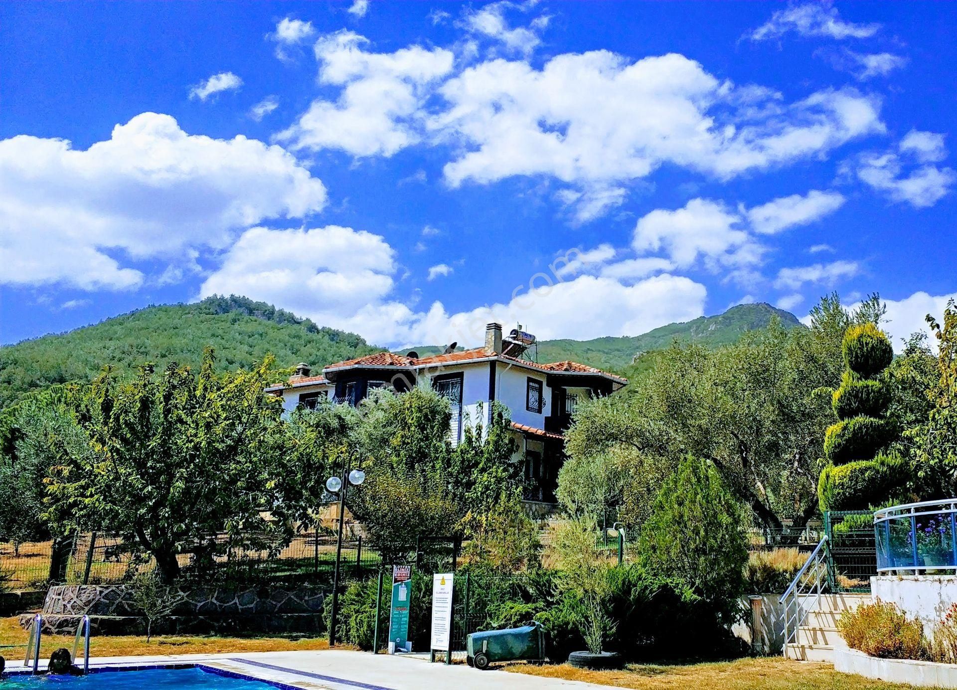 İzmir Kemalpaşa Çiniliköy’de Satılık Villa Değerlenen Bölge