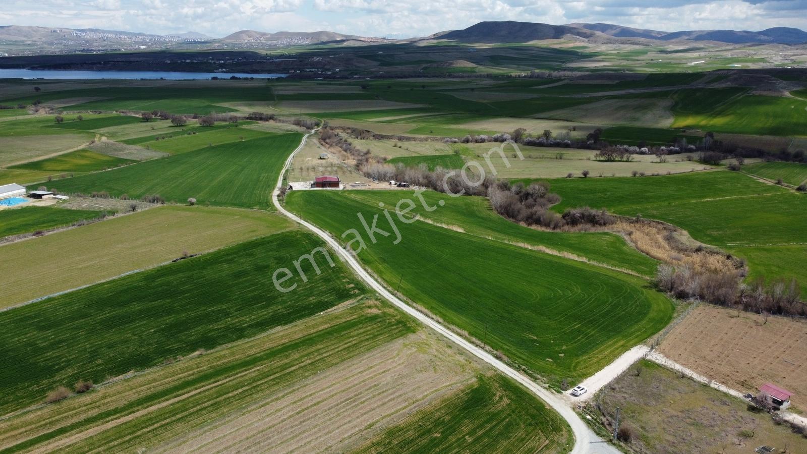 Emre Gm/den Merkez Beşik'te 15 Km Şehir Ve Cip Barajı Manzaralı - Görsel 11