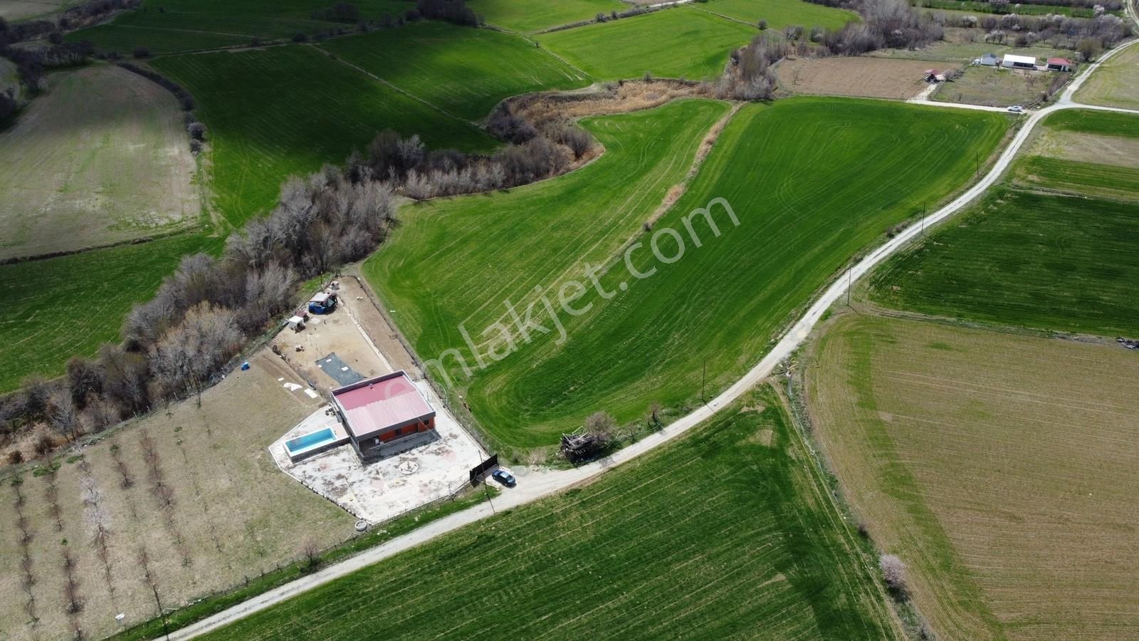 Emre Gm/den Merkez Beşik'te 15 Km Şehir Ve Cip Barajı Manzaralı - Görsel 13
