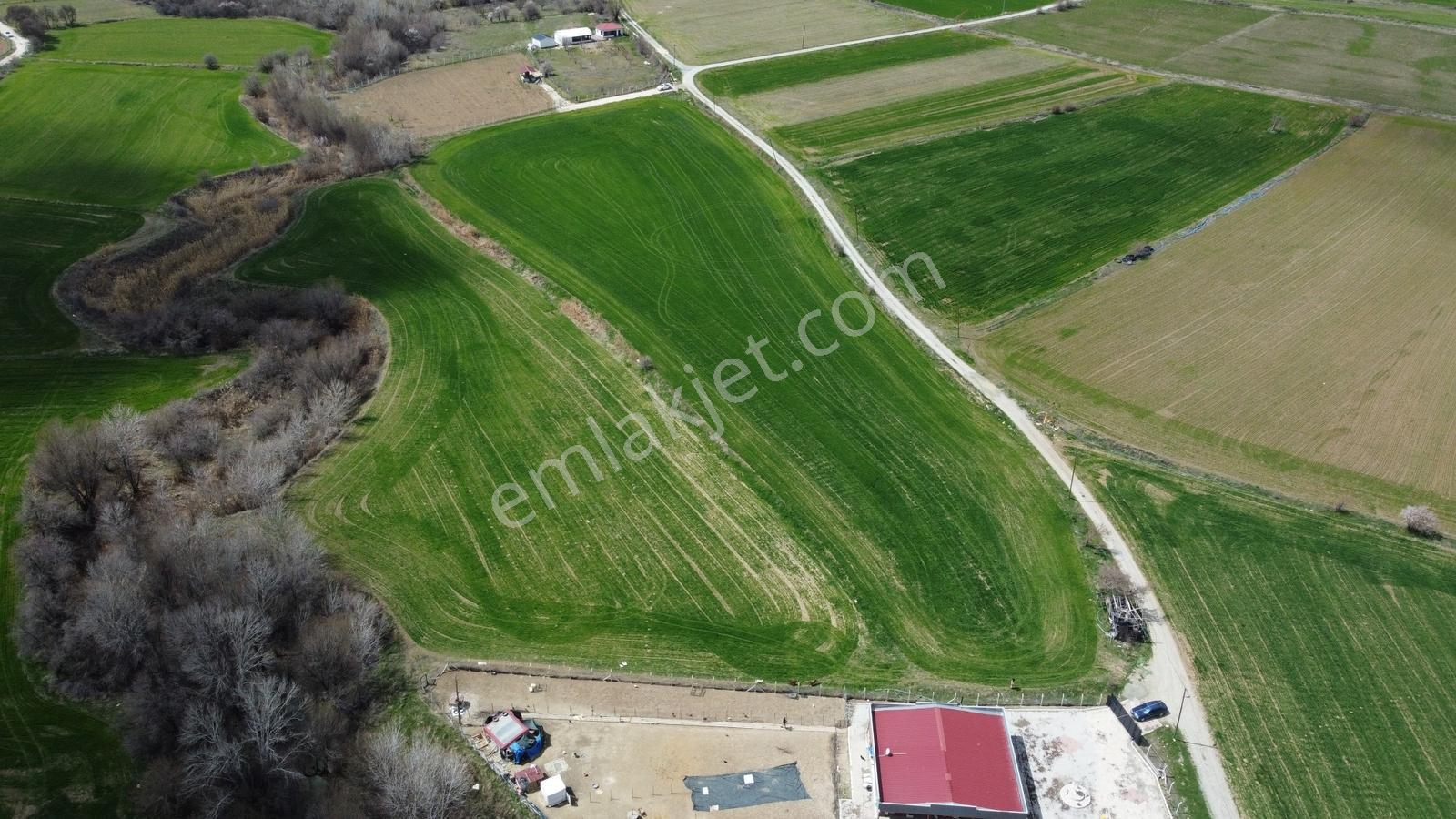 Emre Gm/den Merkez Beşik'te 15 Km Şehir Ve Cip Barajı Manzaralı - Görsel 18