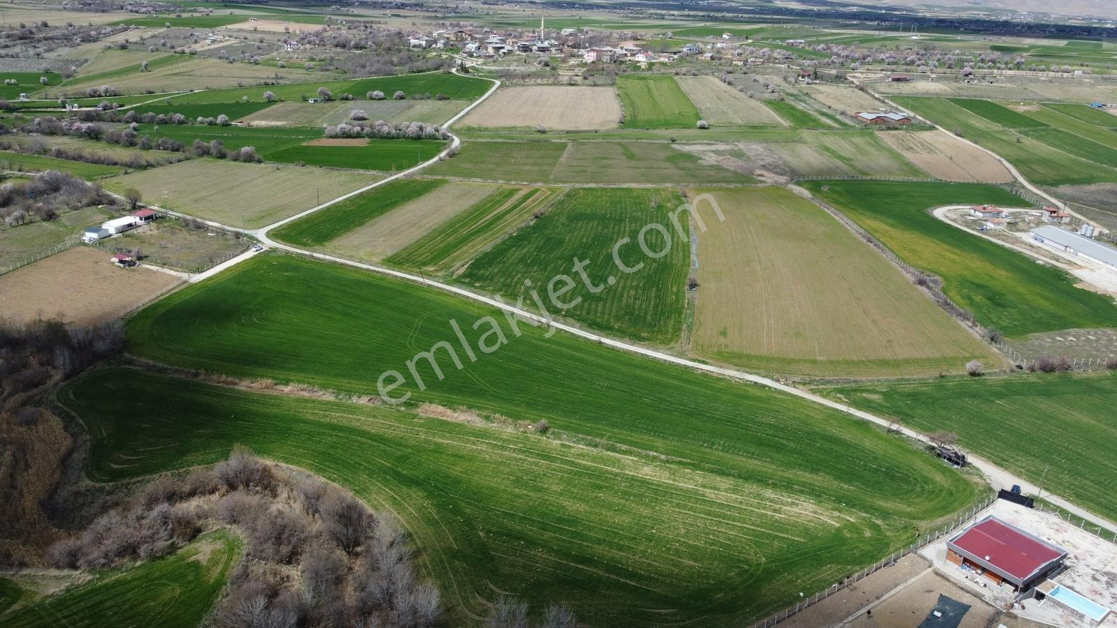 Emre Gm/den Merkez Beşik'te 15 Km Şehir Ve Cip Barajı Manzaralı - Görsel 21