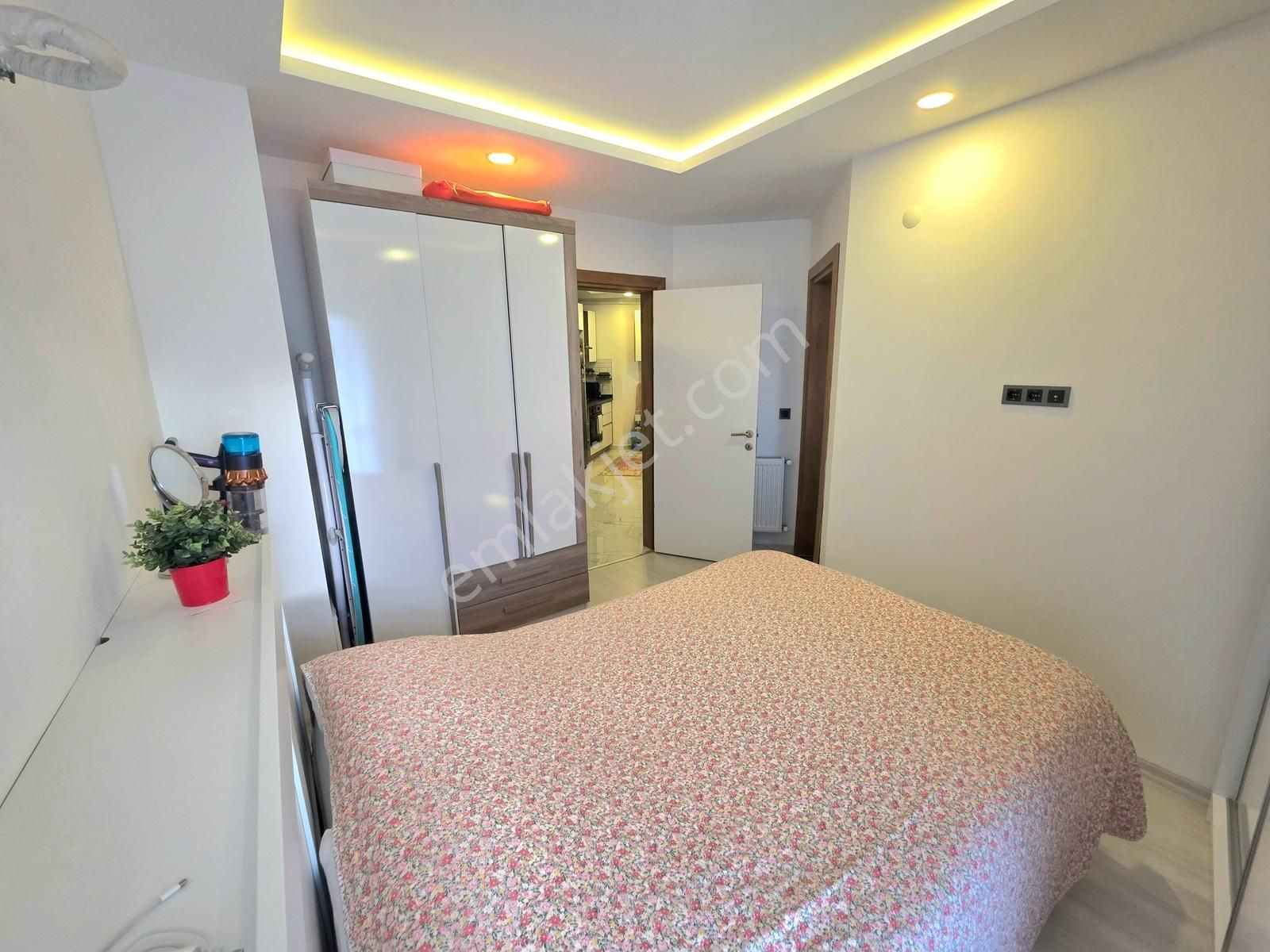 Kuşadasın'da Çift Banyolu Kat Mülkiyetli Satılık 1+1 Daire - Görsel 35