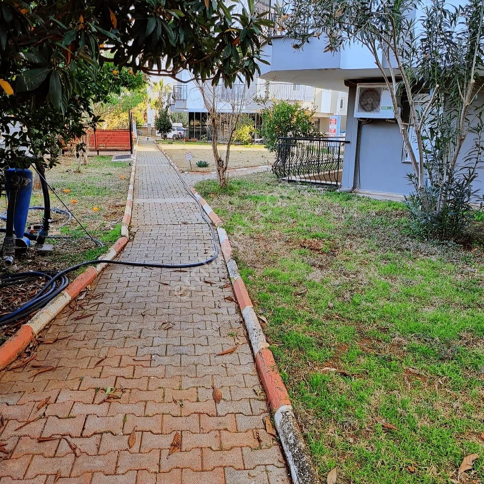 Antalya Konyaaltı Merkezi Yeni Temiz Eşyalı Katta 2+1 - Görsel 23