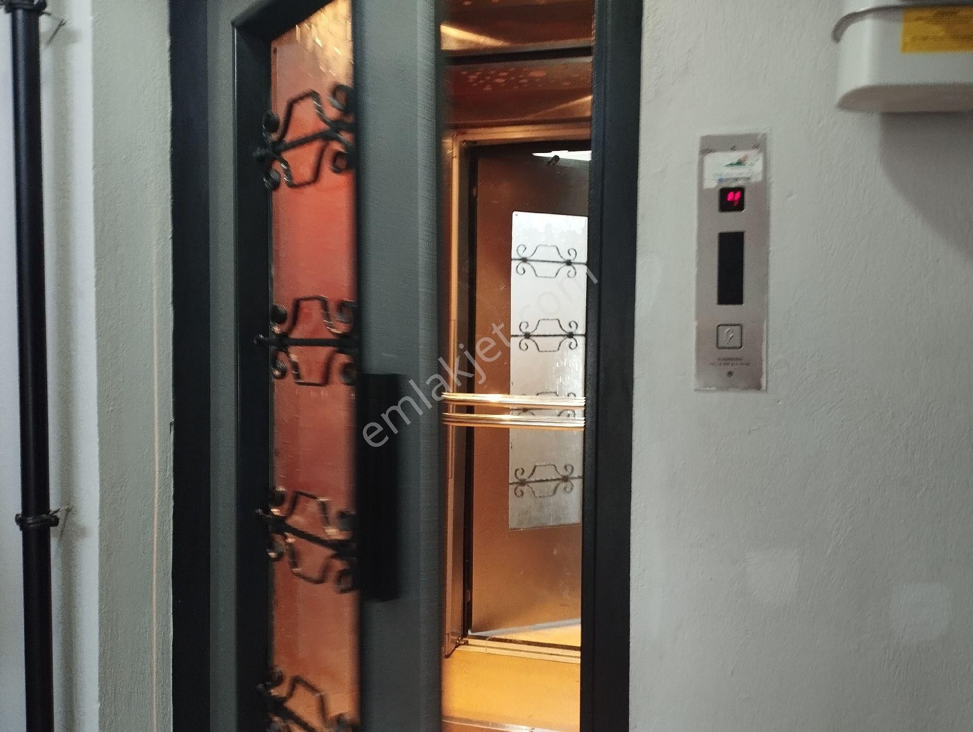 Asansörlü Son Kat 2+1 Daire - Görsel 3