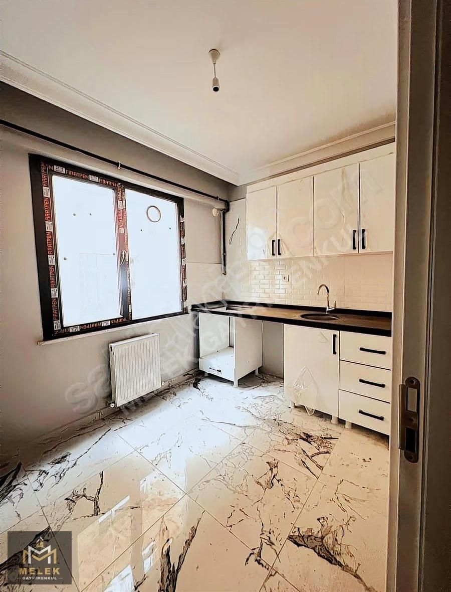 Melek Gayrimenkulden Halkalıda Acil Satılık Sıfır Daire - Görsel 15