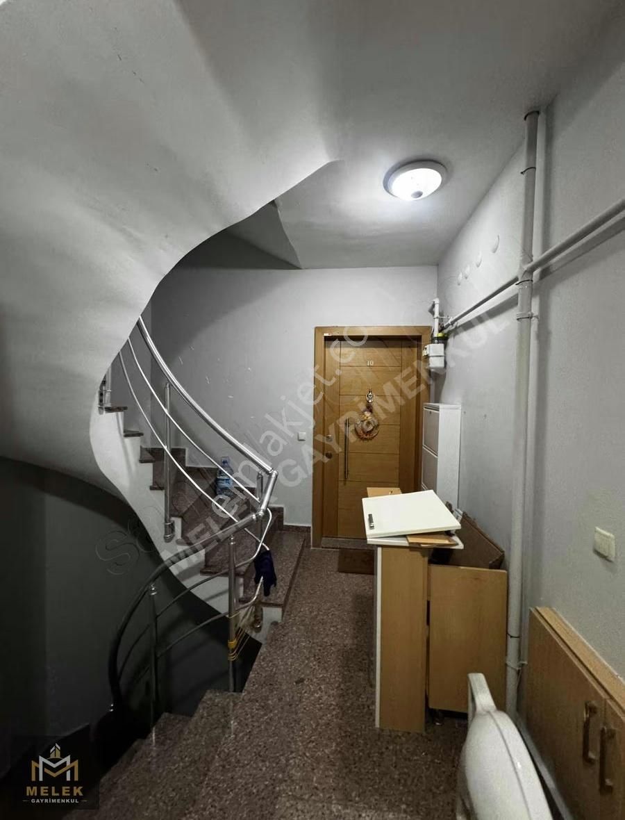 Melek'emlaktan Menderes De Kiralık Yeni Daire Kat 4 Asansörlü - Görsel 11