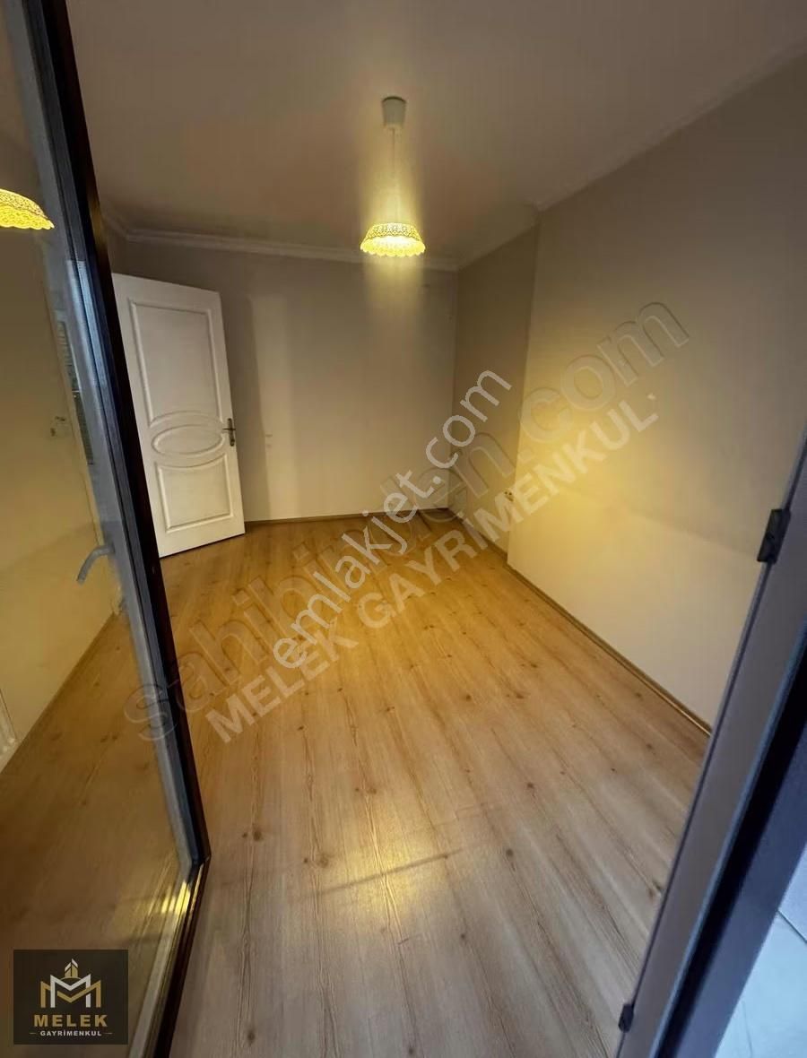 Melek'emlaktan Menderes De Kiralık Yeni Daire Kat 4 Asansörlü - Görsel 13