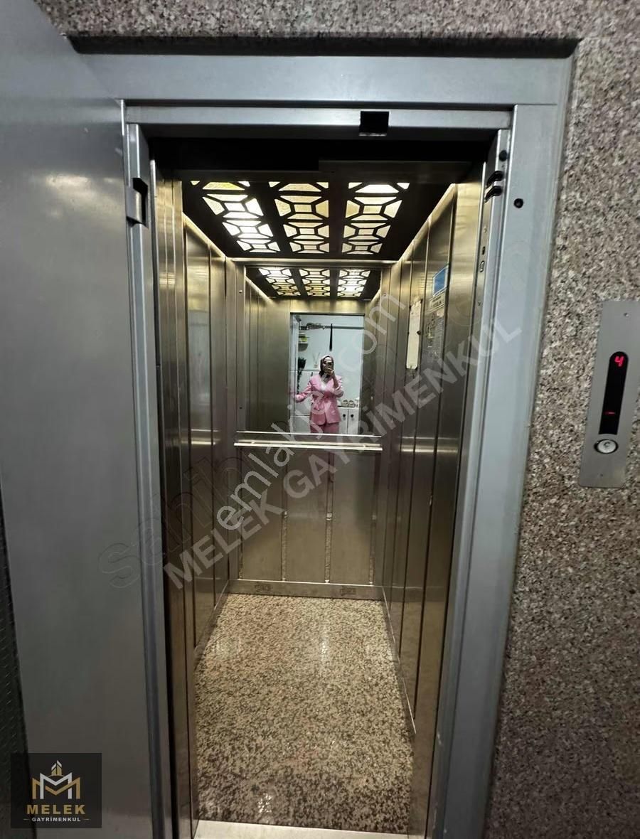 Melek'emlaktan Menderes De Kiralık Yeni Daire Kat 4 Asansörlü - Görsel 18