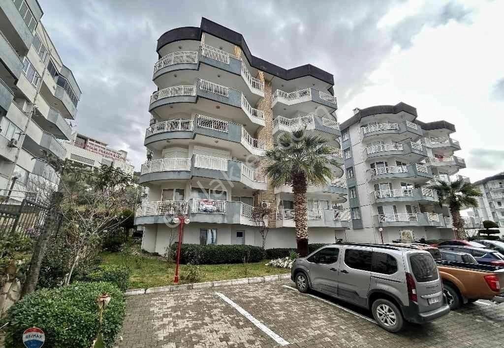 Kuşadası Bayraklıdede Mahallesi'nde 3+1 Satılık Daire Deniz Manzaralı - Görsel 3