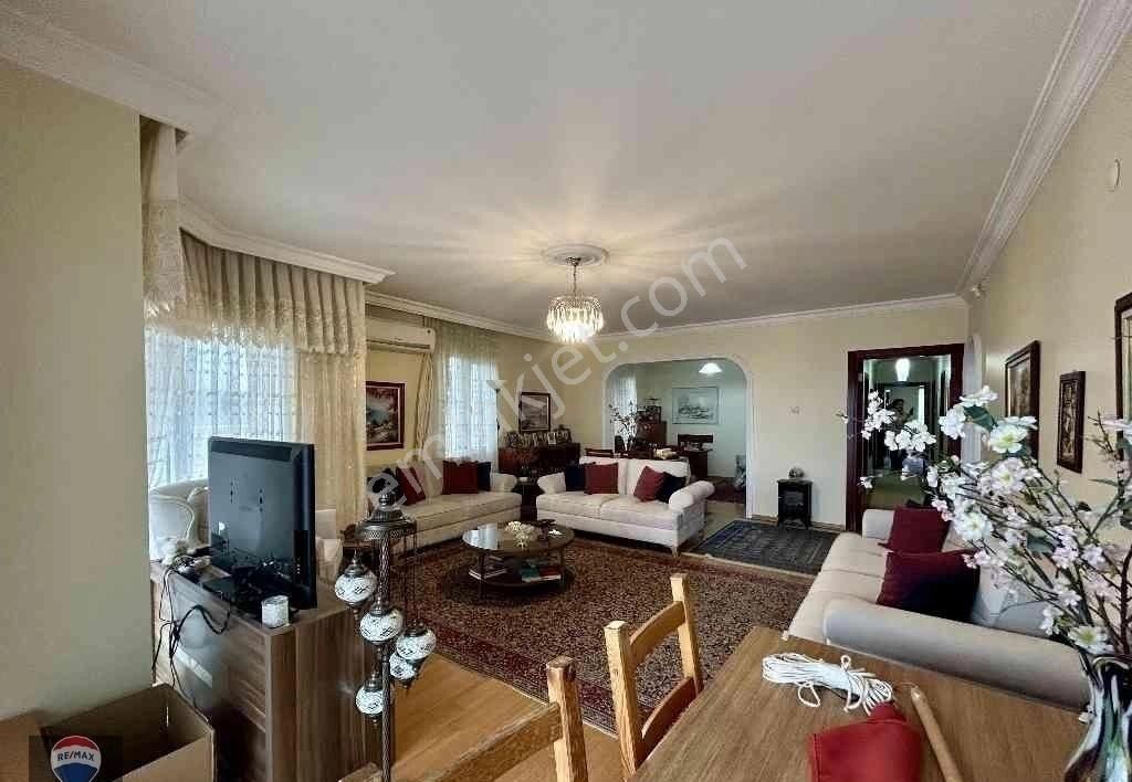 Kuşadası Bayraklıdede Mahallesi'nde 3+1 Satılık Daire Deniz Manzaralı - Görsel 20