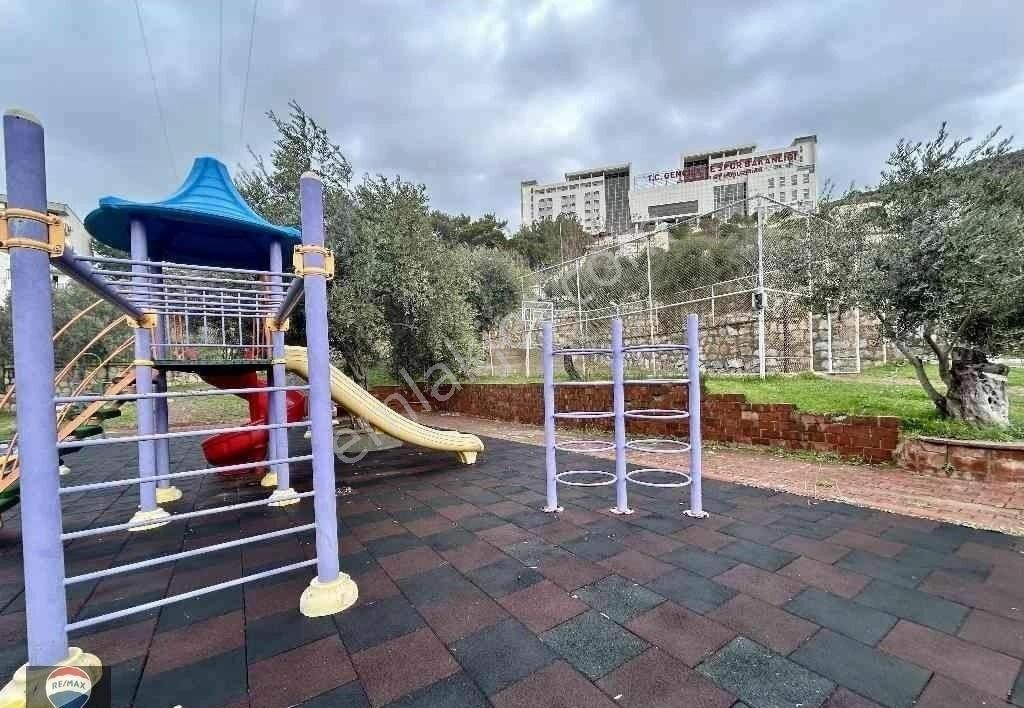 Kuşadası Bayraklıdede Mahallesi'nde 3+1 Satılık Daire Deniz Manzaralı - Görsel 17