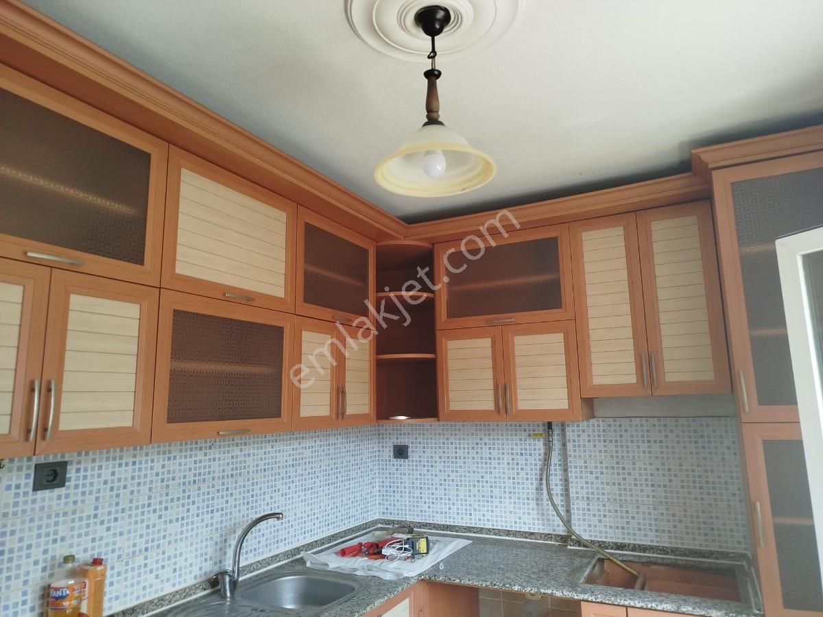 Manavkuyu Eczane Durağına Yakın Balkonlu 2+1 Kiralık Daire - Görsel 3