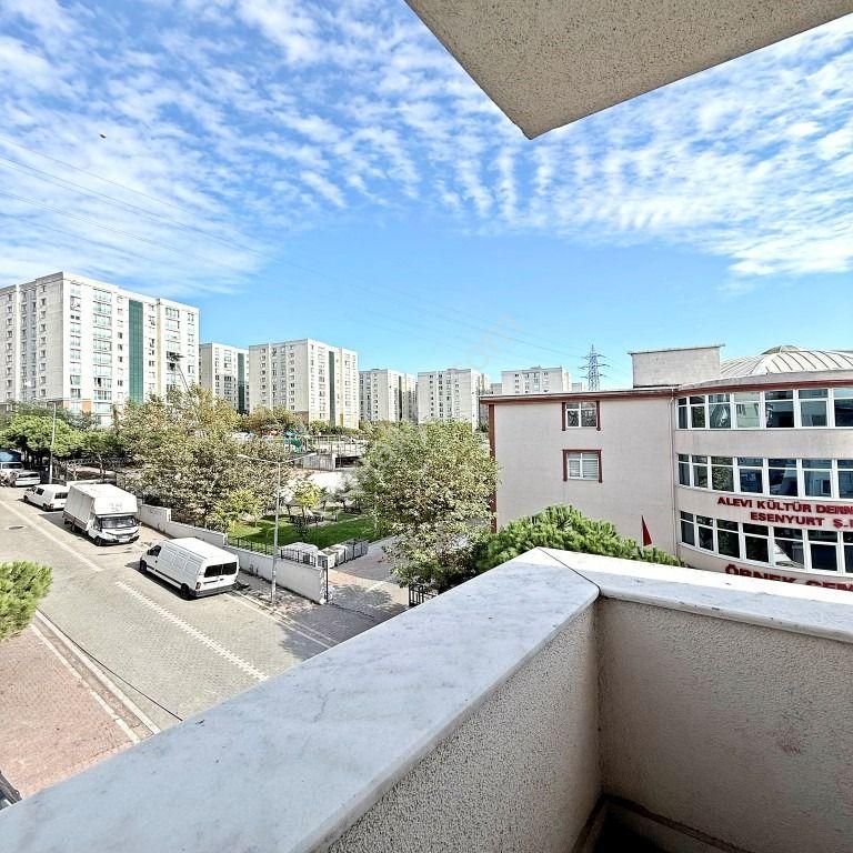 Cadde Üzerinde Kiralık 2+1 Ara Kat Daire - Görsel 7