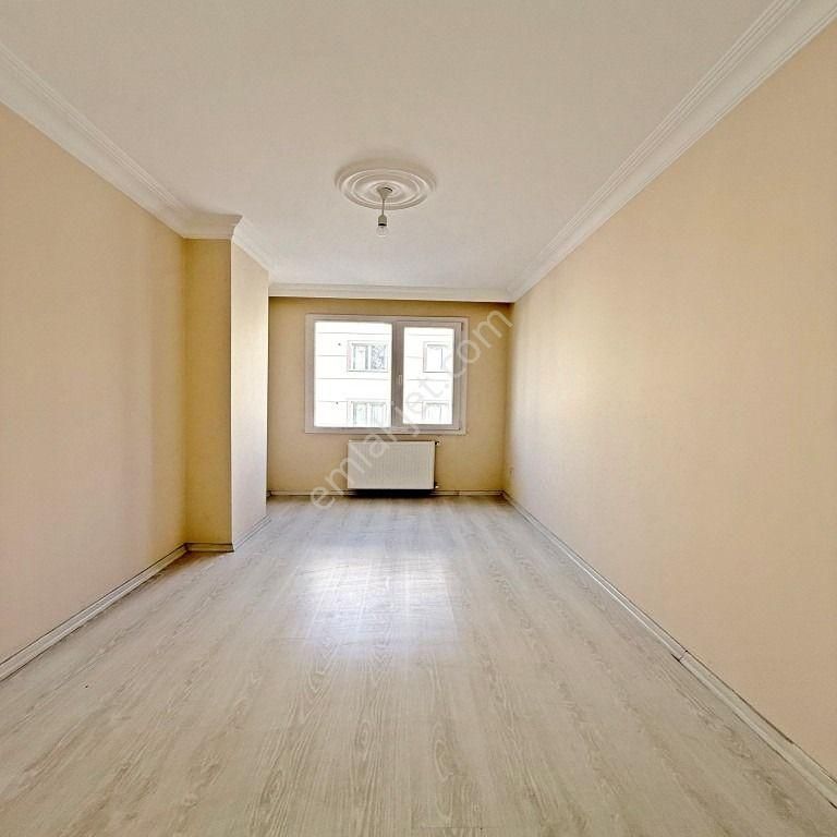 Cadde Üzerinde Kiralık 2+1 Ara Kat Daire - Görsel 9