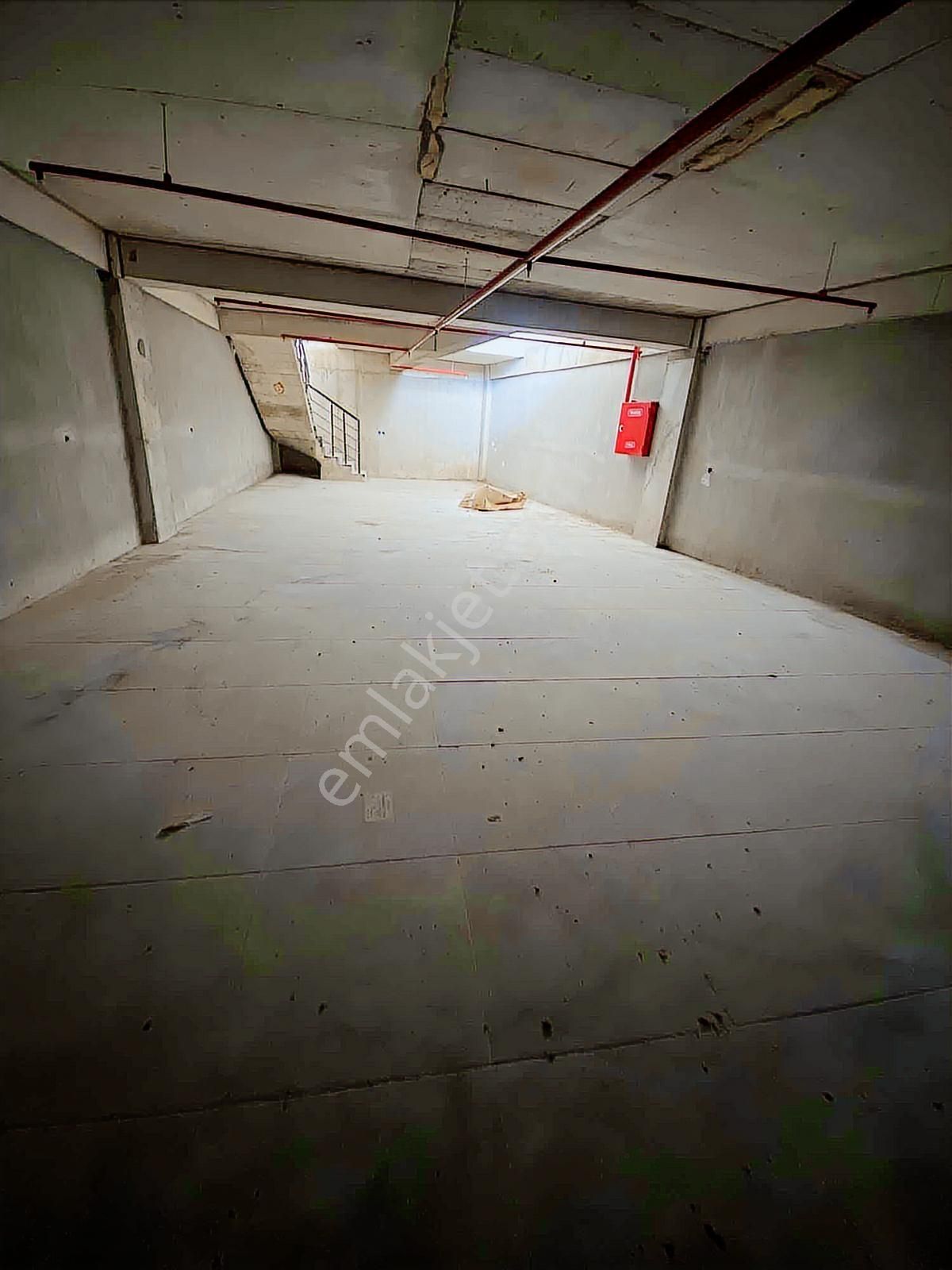 40'lık Yolda Kiralık İşyeri - Görsel 10