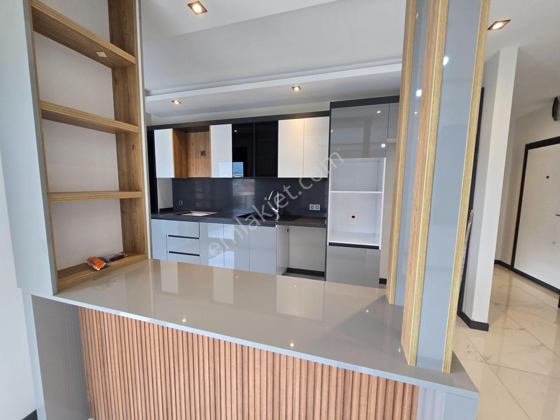 Oba. Dublex Daire Bahçeşehir Kolej Arkası Sıfır İskanlı Hazır