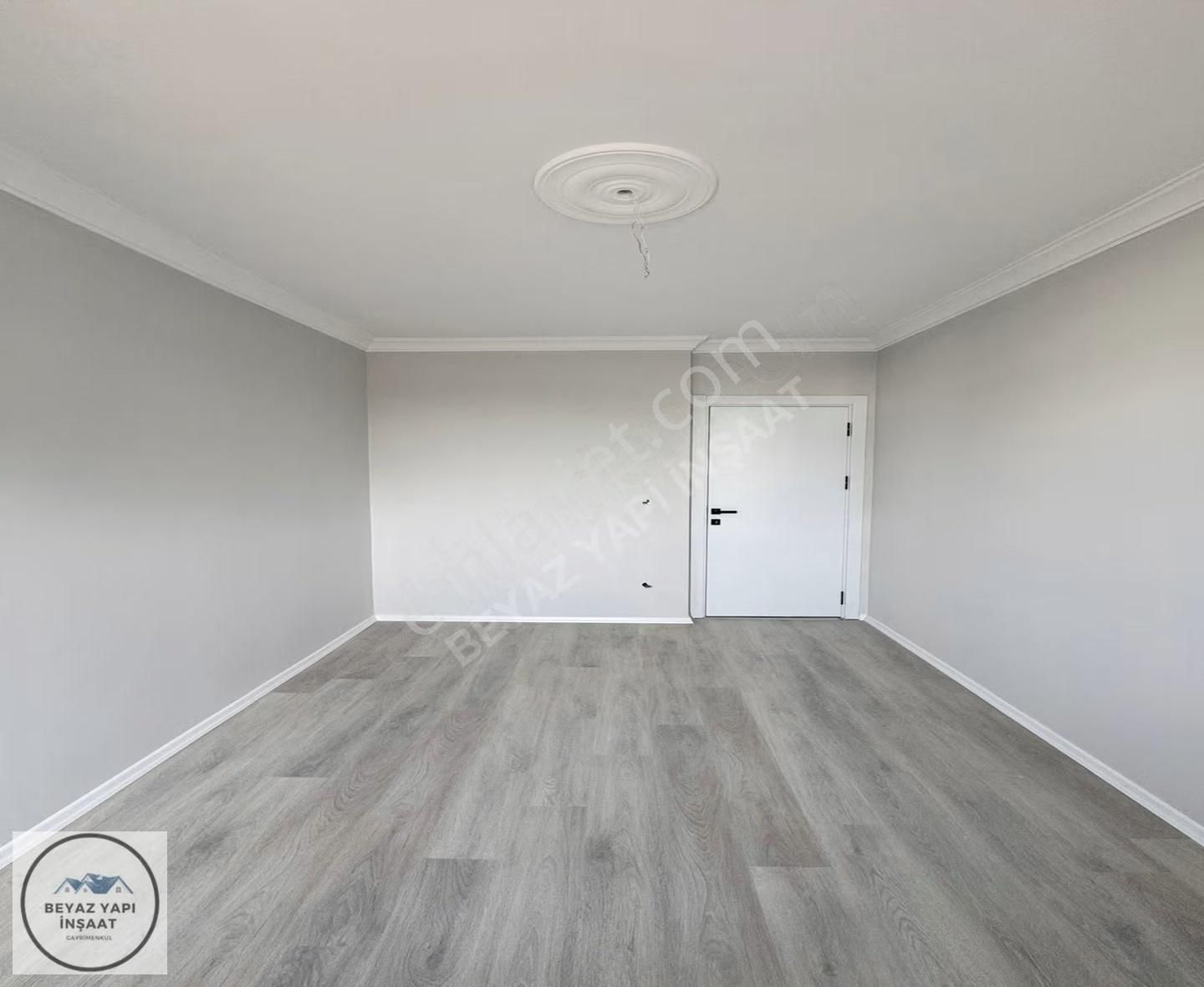 Beyaz Yapı'dan Caddeye Paralel Yüksek Kira Getirili 2+1 Ara Kat - Görsel 5