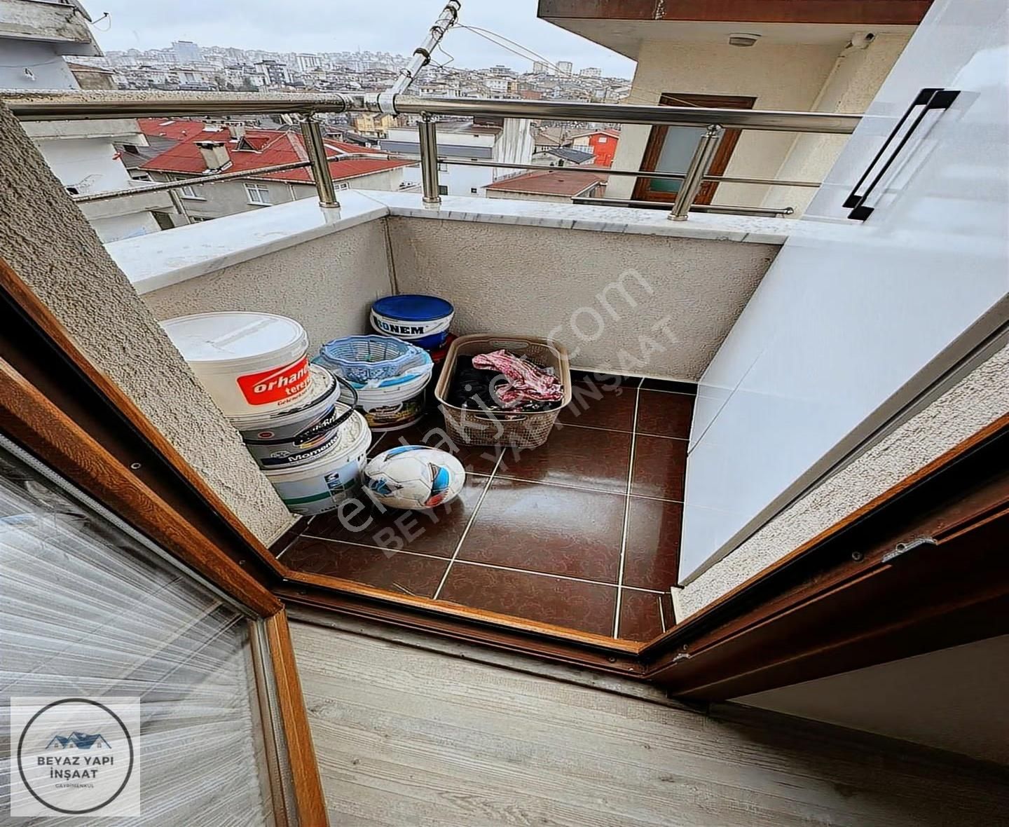 Beyaz Yapı'dan Teraslı Balkonlu Geniş Aile Yaşamına Uygun 4+1 - Görsel 7