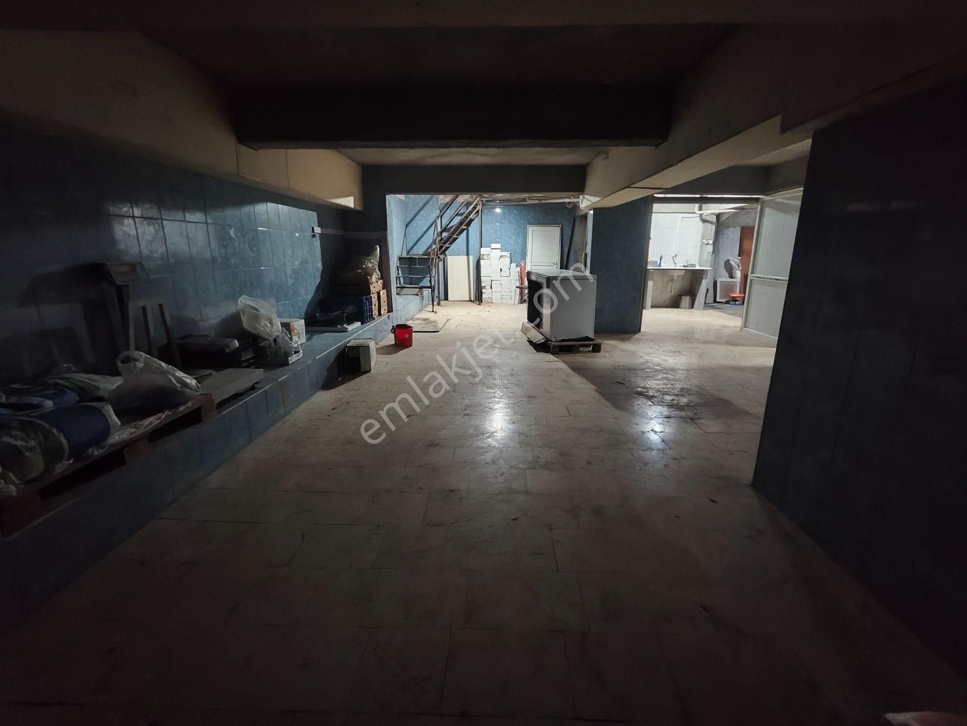 Beşevler Küçük Sanayi Girişinde Merkezi Konumda Kiralık Dükkan - Görsel 29