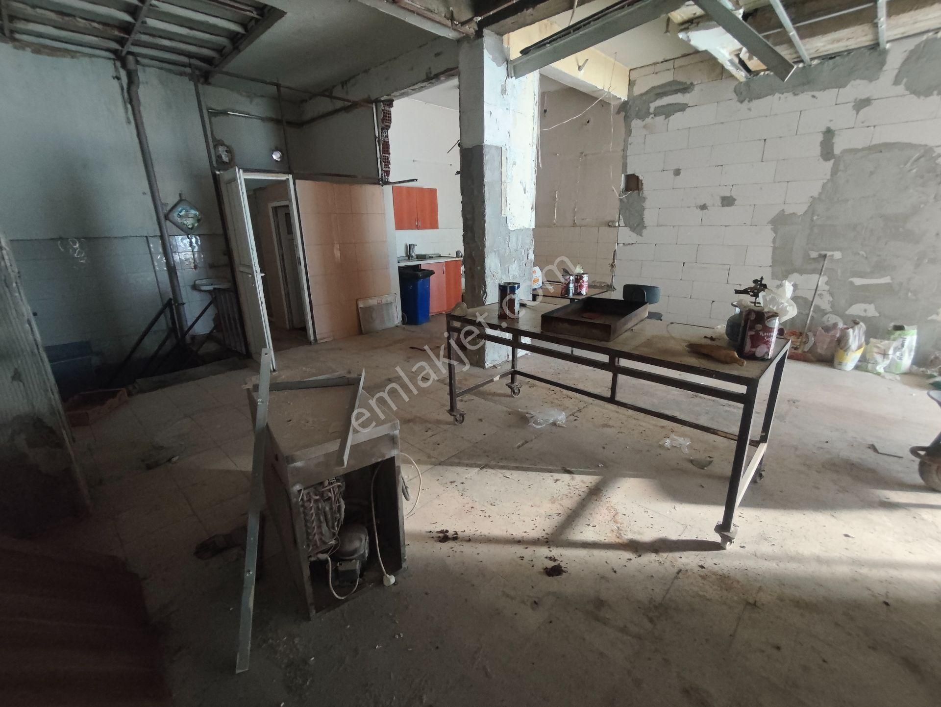 Beşevler Küçük Sanayi Girişinde Merkezi Konumda Kiralık Dükkan - Görsel 16