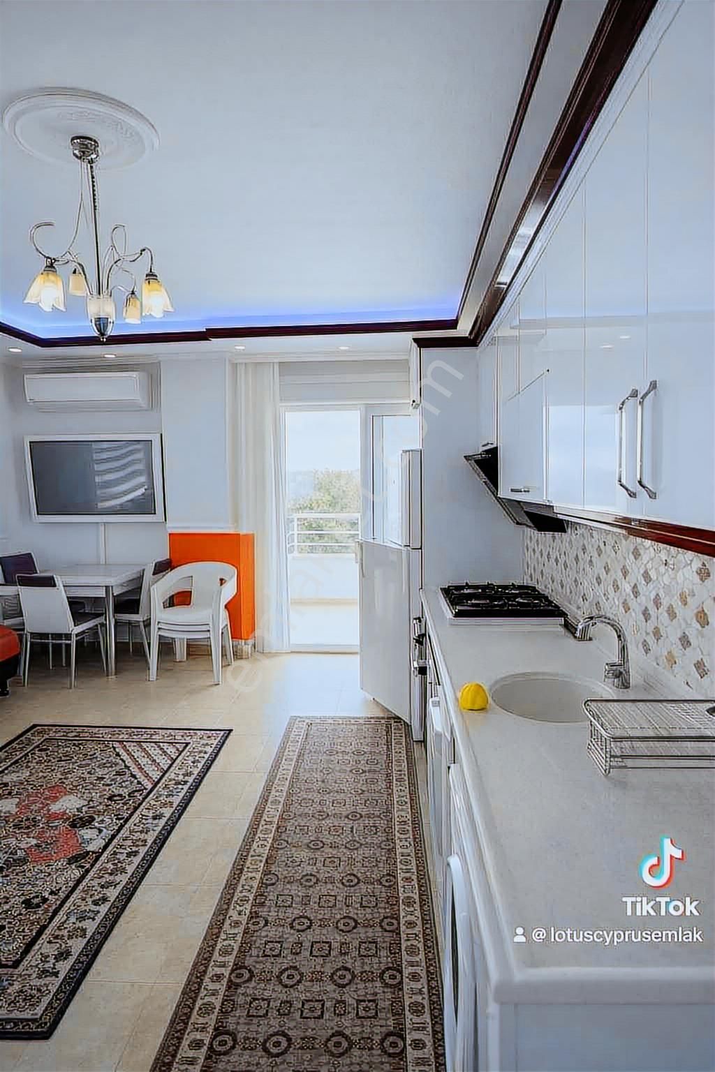 Efelerde 2+1 Genişliğinde 1+1 Videoyu İzleyiniz