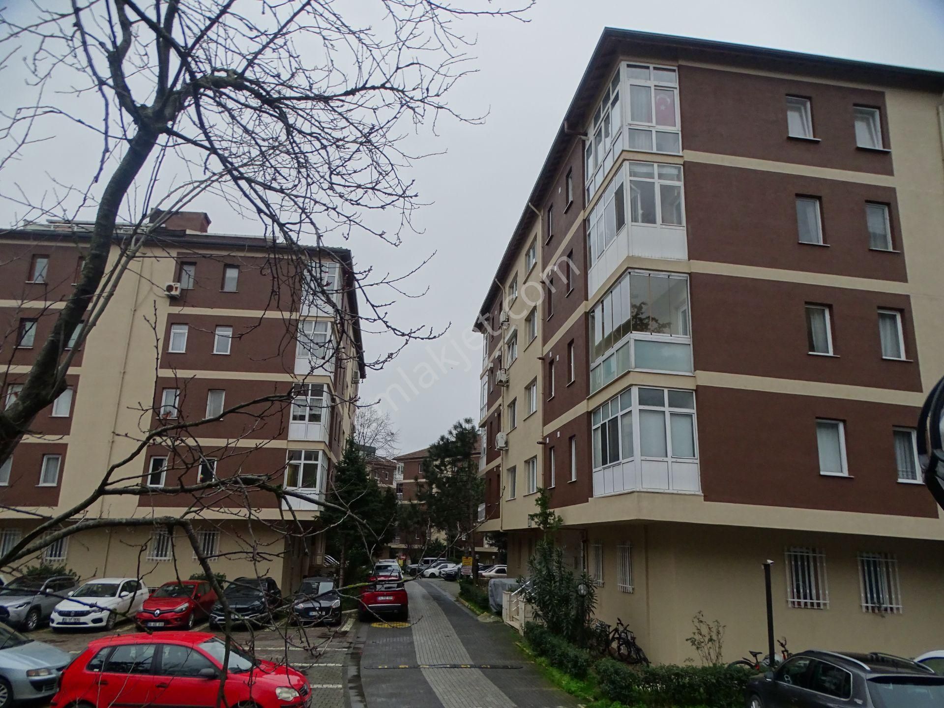 İstinye Boğaziçi Sitesi B Blok’ta Satılık, Ferah Ve Yatırım Değeri Yüksek 3+1