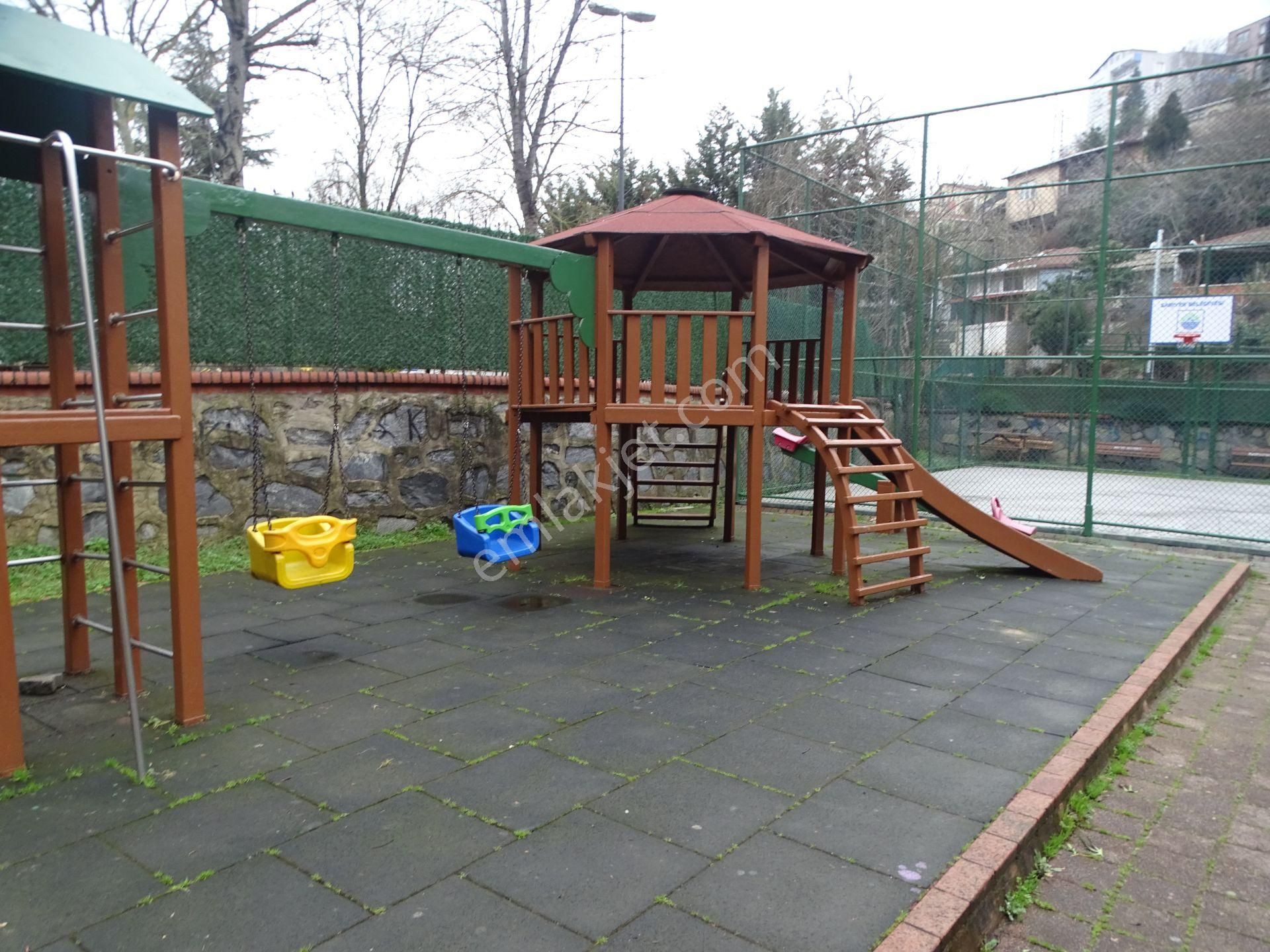 İstinye Boğaziçi Sitesi B Blok’ta Satılık, Ferah Ve Yatırım Değeri Yüksek 3+1 - Görsel 3
