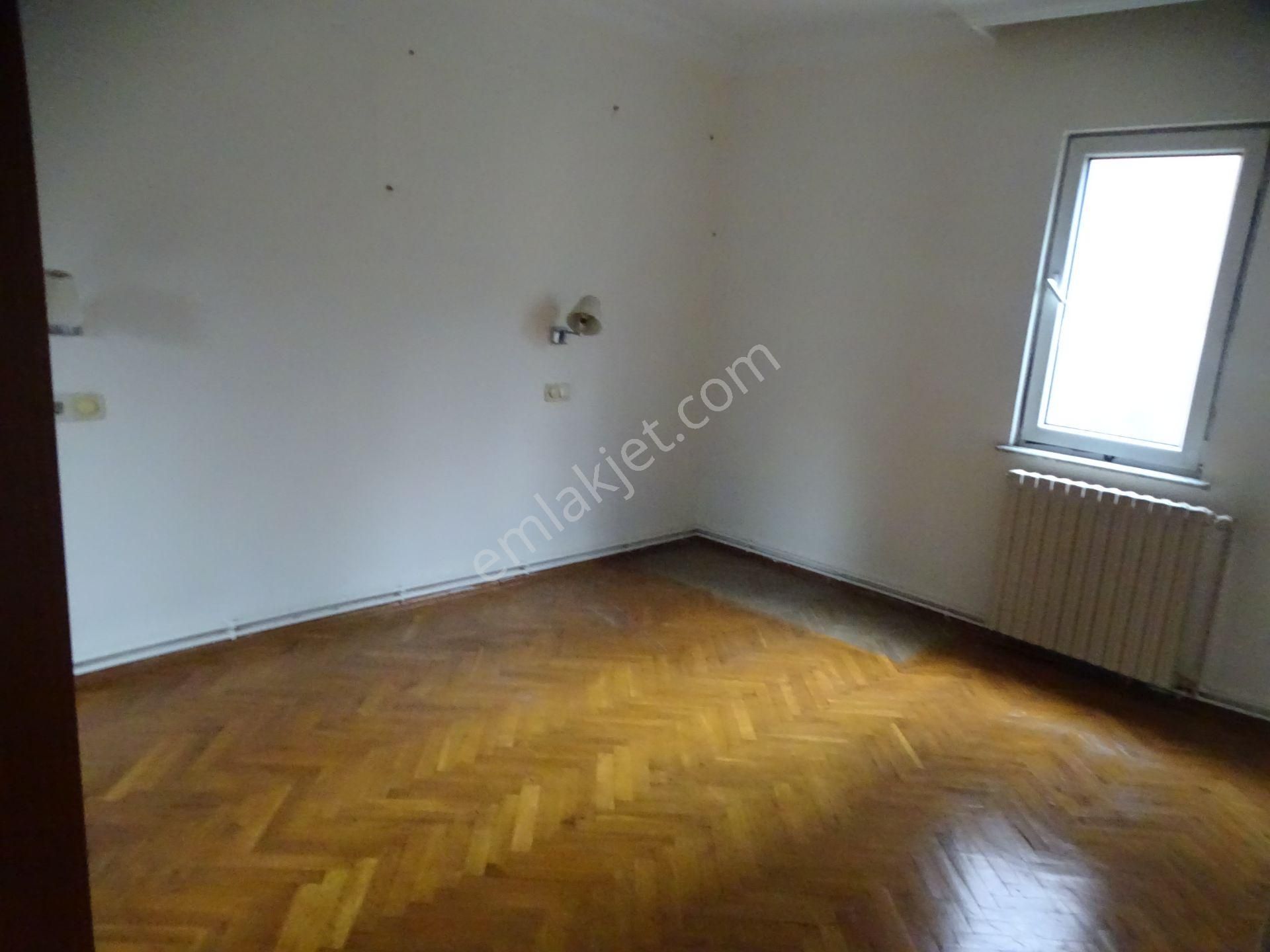 İstinye Boğaziçi Sitesi B Blok’ta Satılık, Ferah Ve Yatırım Değeri Yüksek 3+1 - Görsel 17