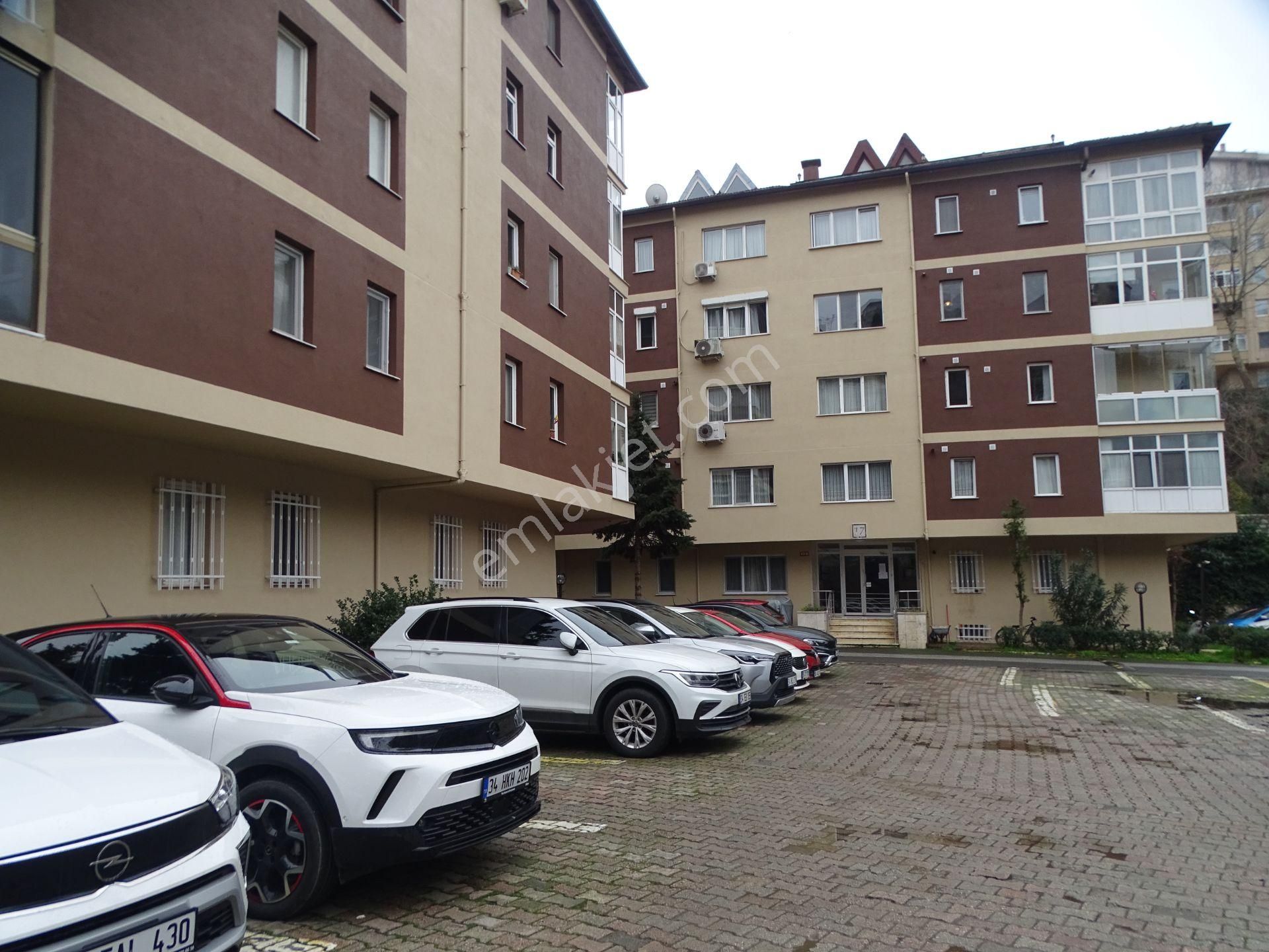 İstinye Boğaziçi Sitesi B Blok’ta Satılık, Ferah Ve Yatırım Değeri Yüksek 3+1 - Görsel 28