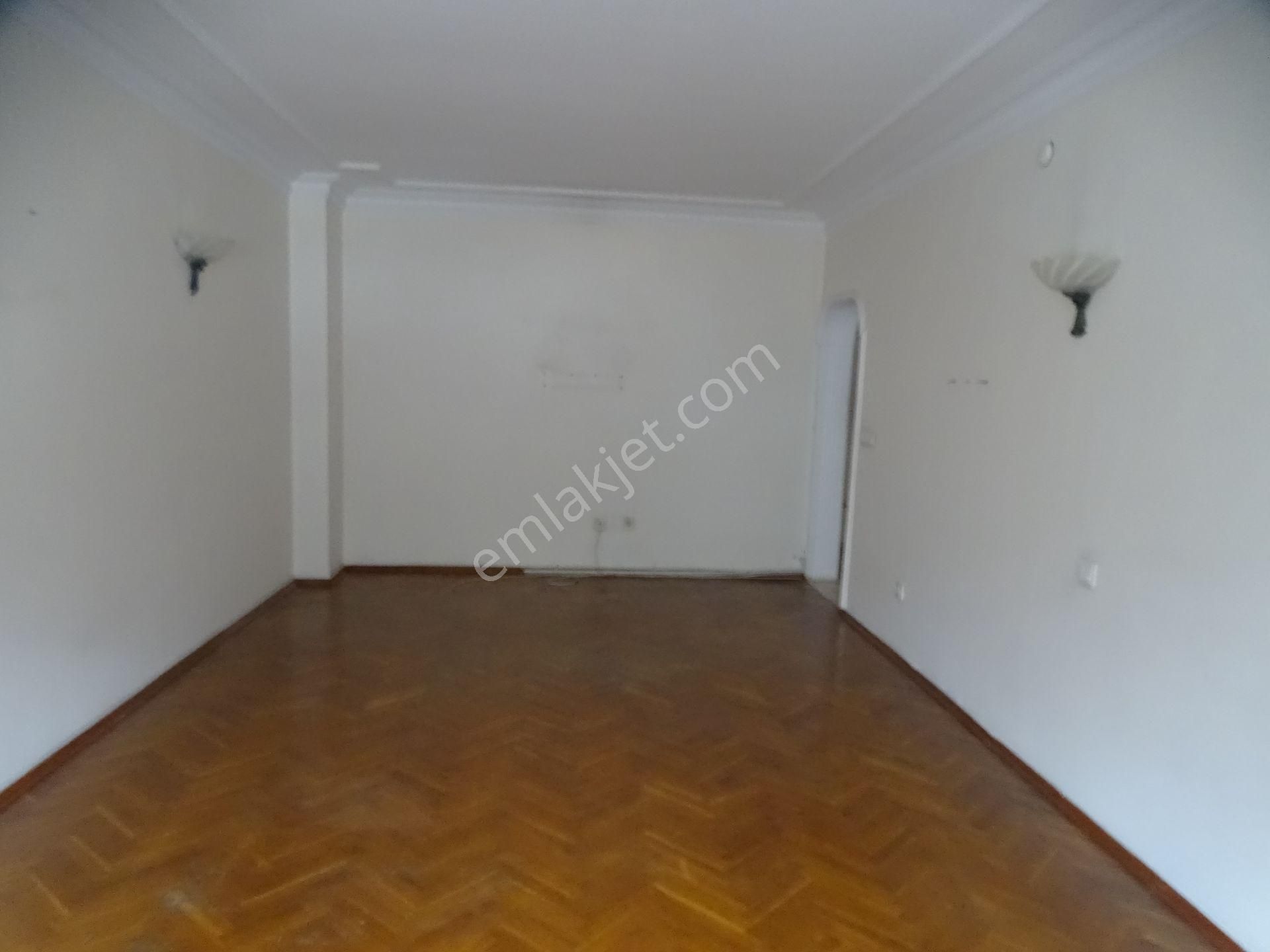 İstinye Boğaziçi Sitesi B Blok’ta Satılık, Ferah Ve Yatırım Değeri Yüksek 3+1 - Görsel 8