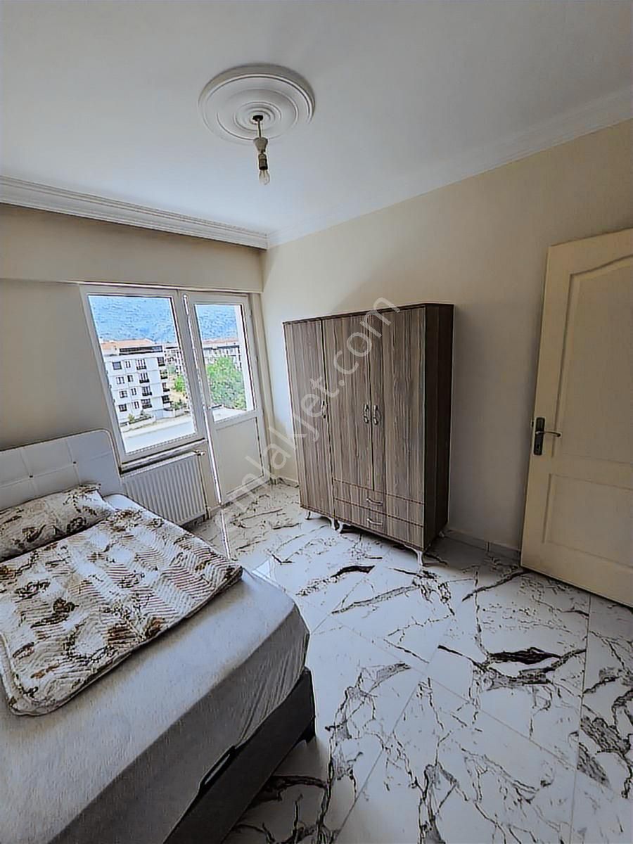 Çınarcık Teşvikiyede Satılık Eşyalı 3+2 Dubleks Daire - Görsel 8