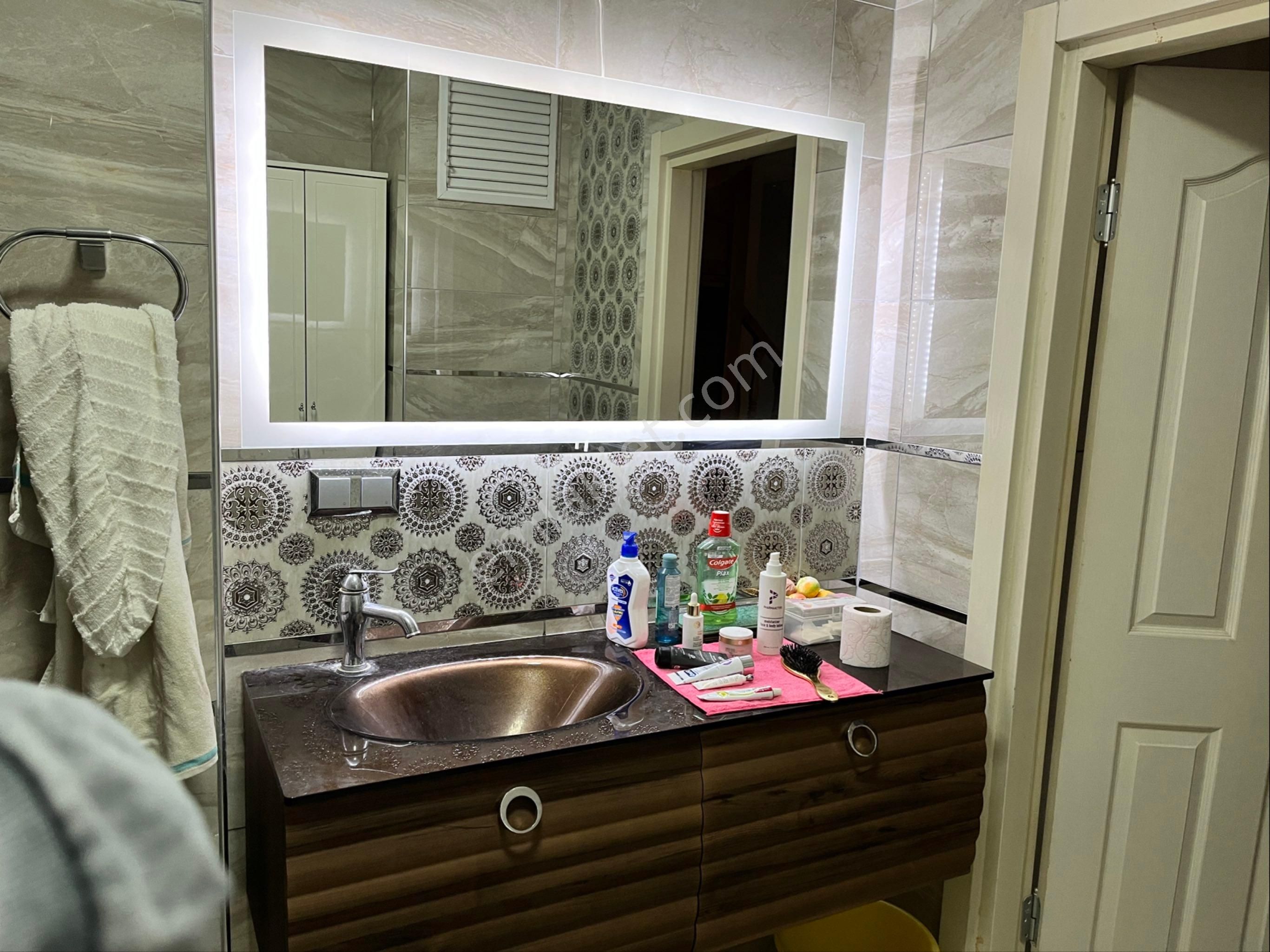 Yenilenmiş Geniş Ve Ferah 2+1 Şömineli Ankastreli Balkonlu Kapalı Otoparklı Kiralık Daire - Görsel 14