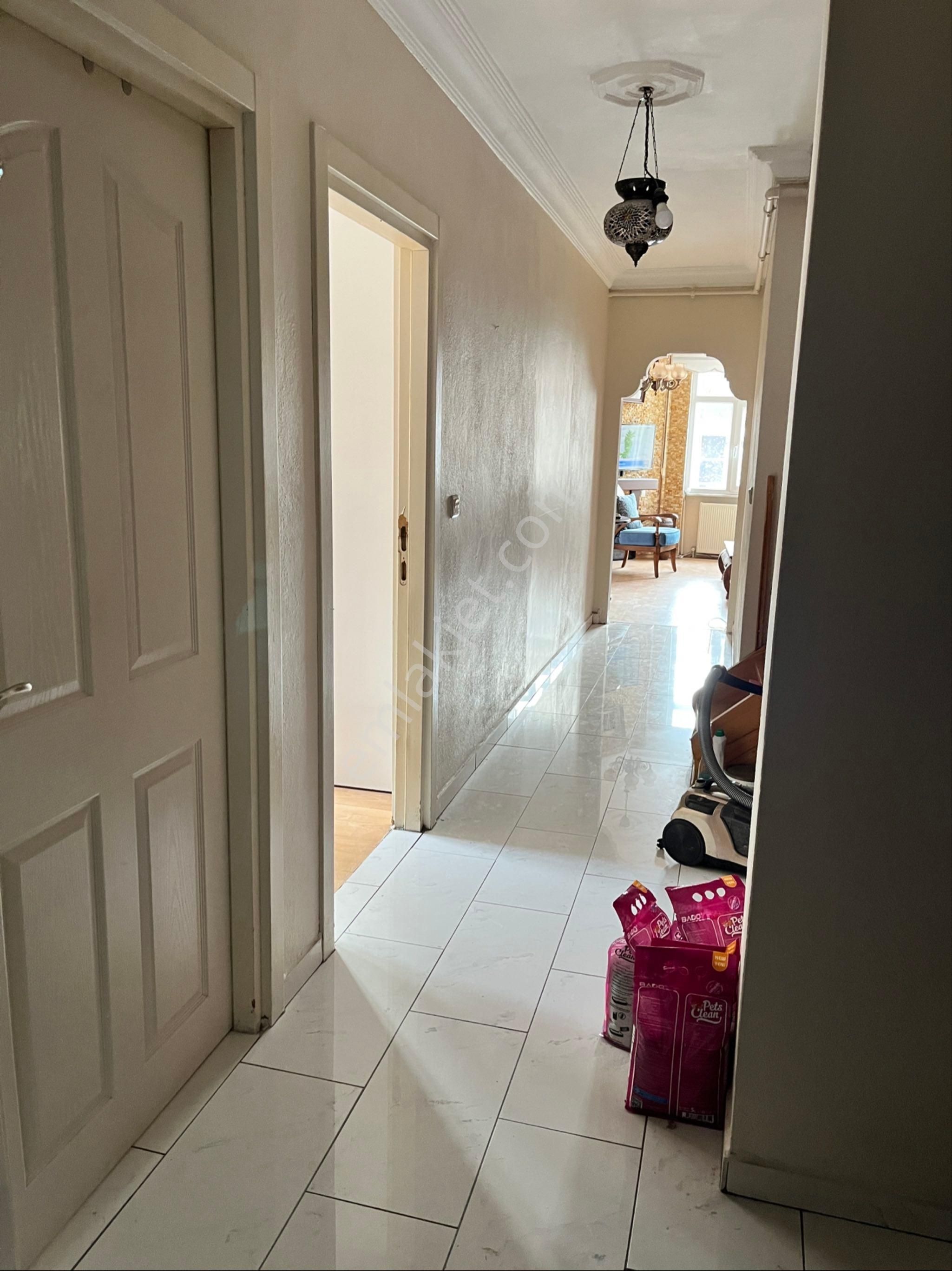 Yenilenmiş Geniş Ve Ferah 2+1 Şömineli Ankastreli Balkonlu Kapalı Otoparklı Kiralık Daire - Görsel 13