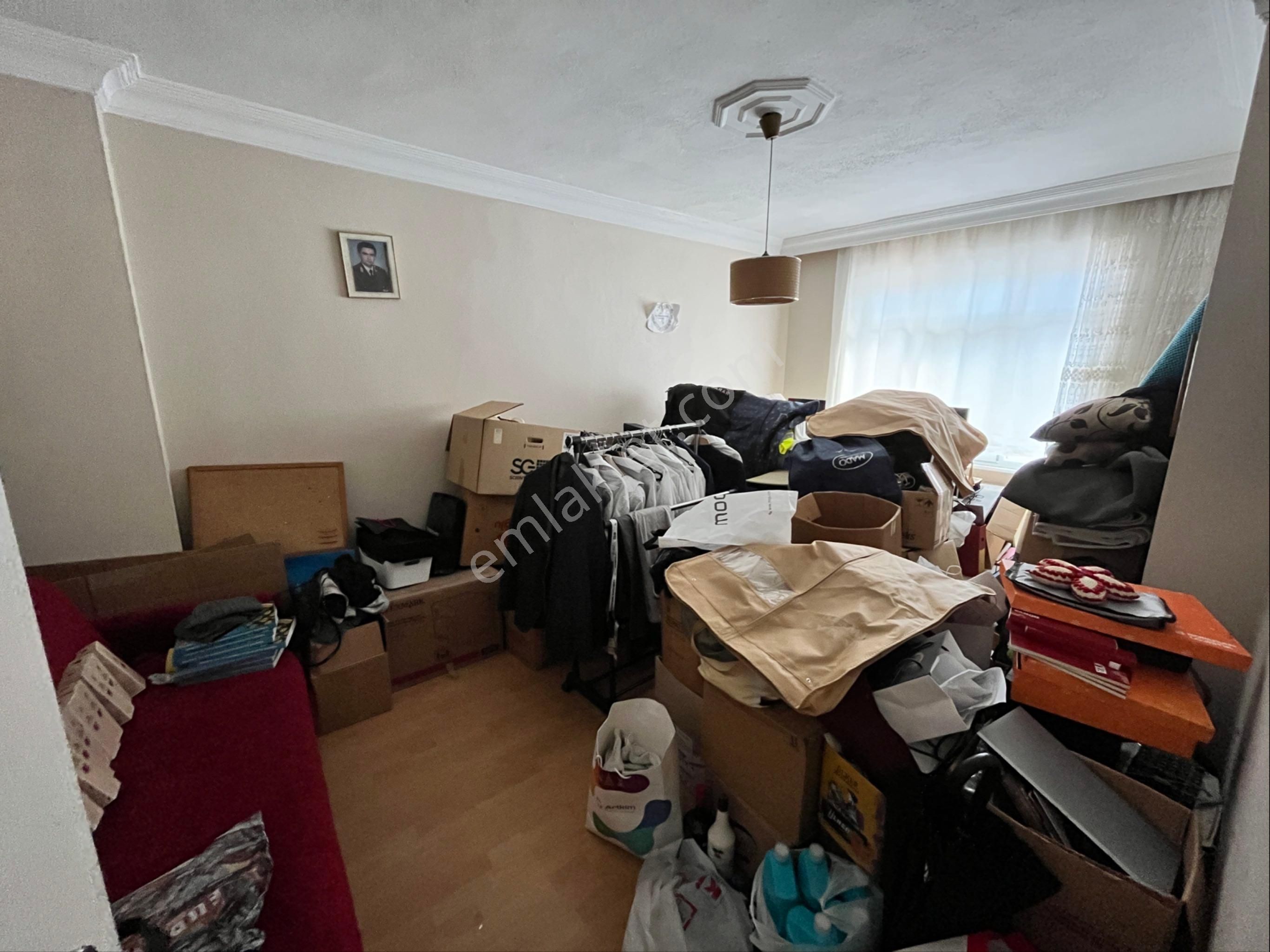 Yenilenmiş Geniş Ve Ferah 2+1 Şömineli Ankastreli Balkonlu Kapalı Otoparklı Kiralık Daire - Görsel 15