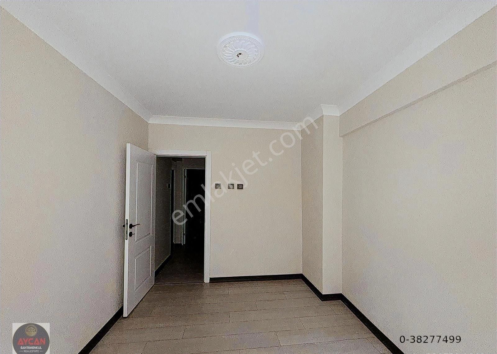 Aycan Gayrimenkulden Süper Konumda 3+1 Daire